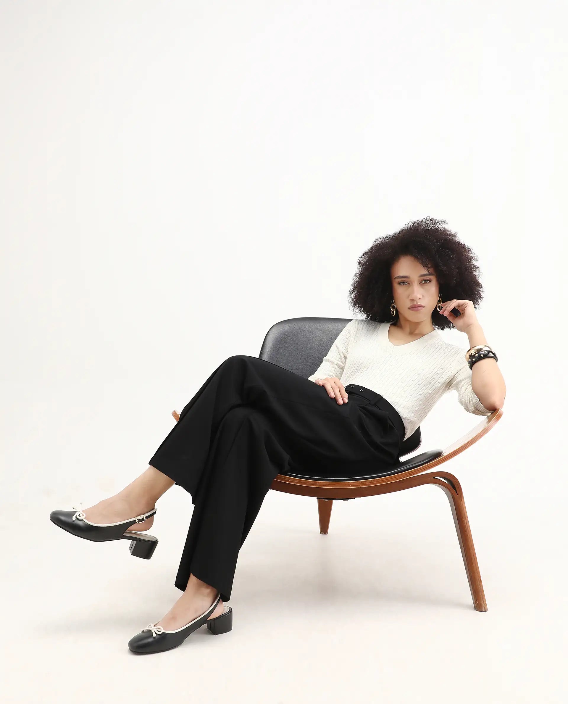 Rareism Women's Izmit White Viscose V-Neck Plain Regular Fit Top