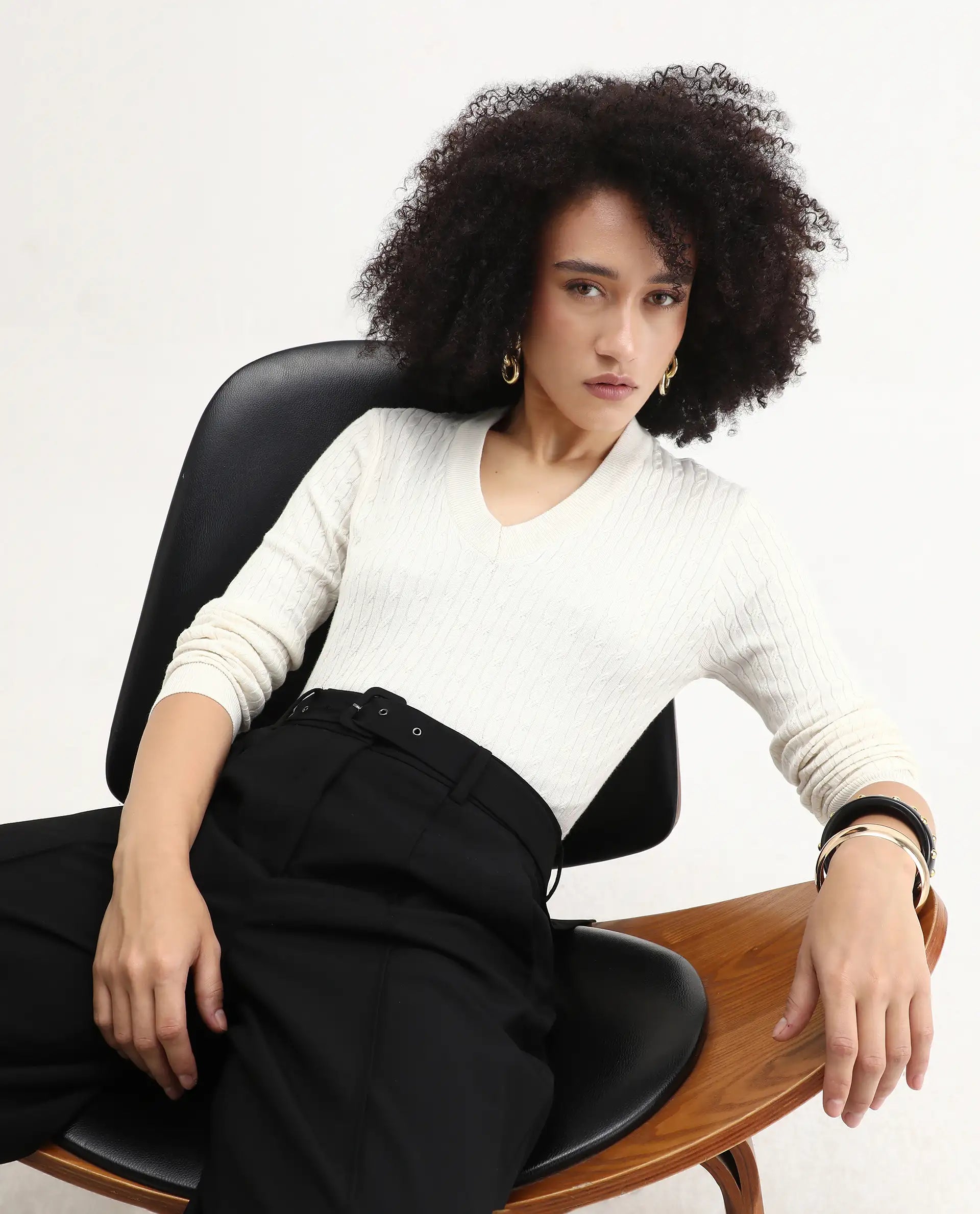 Rareism Women's Izmit White Viscose V-Neck Plain Regular Fit Top