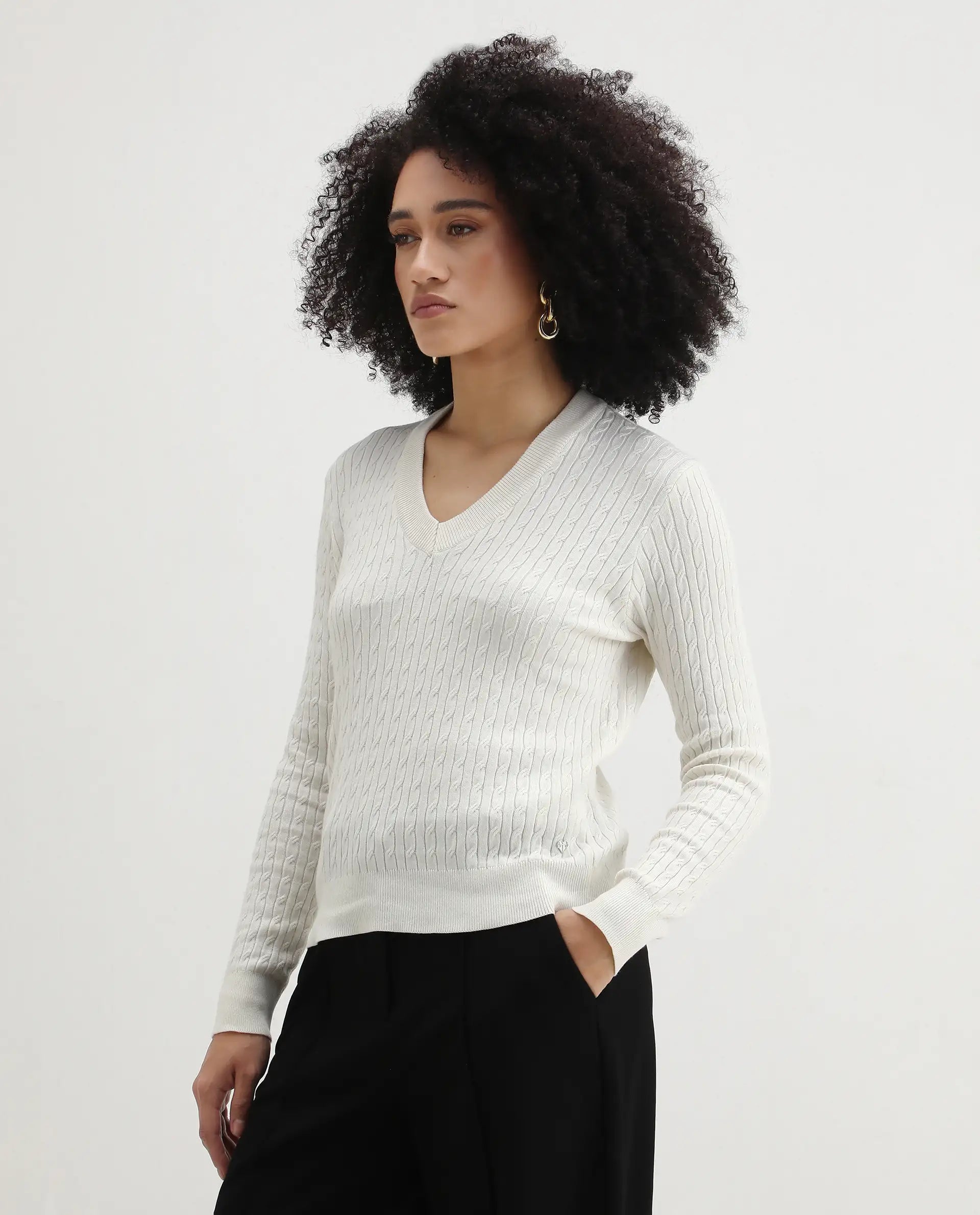 Rareism Women's Izmit White Viscose V-Neck Plain Regular Fit Top