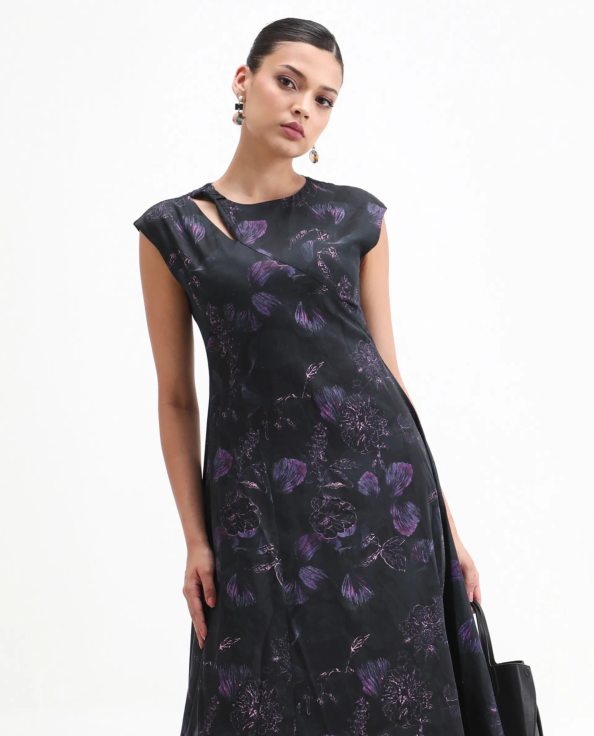 Rareism Women's Jetro Black Cotton Blend Round Neck Fit And Flare Floral Print Dress
