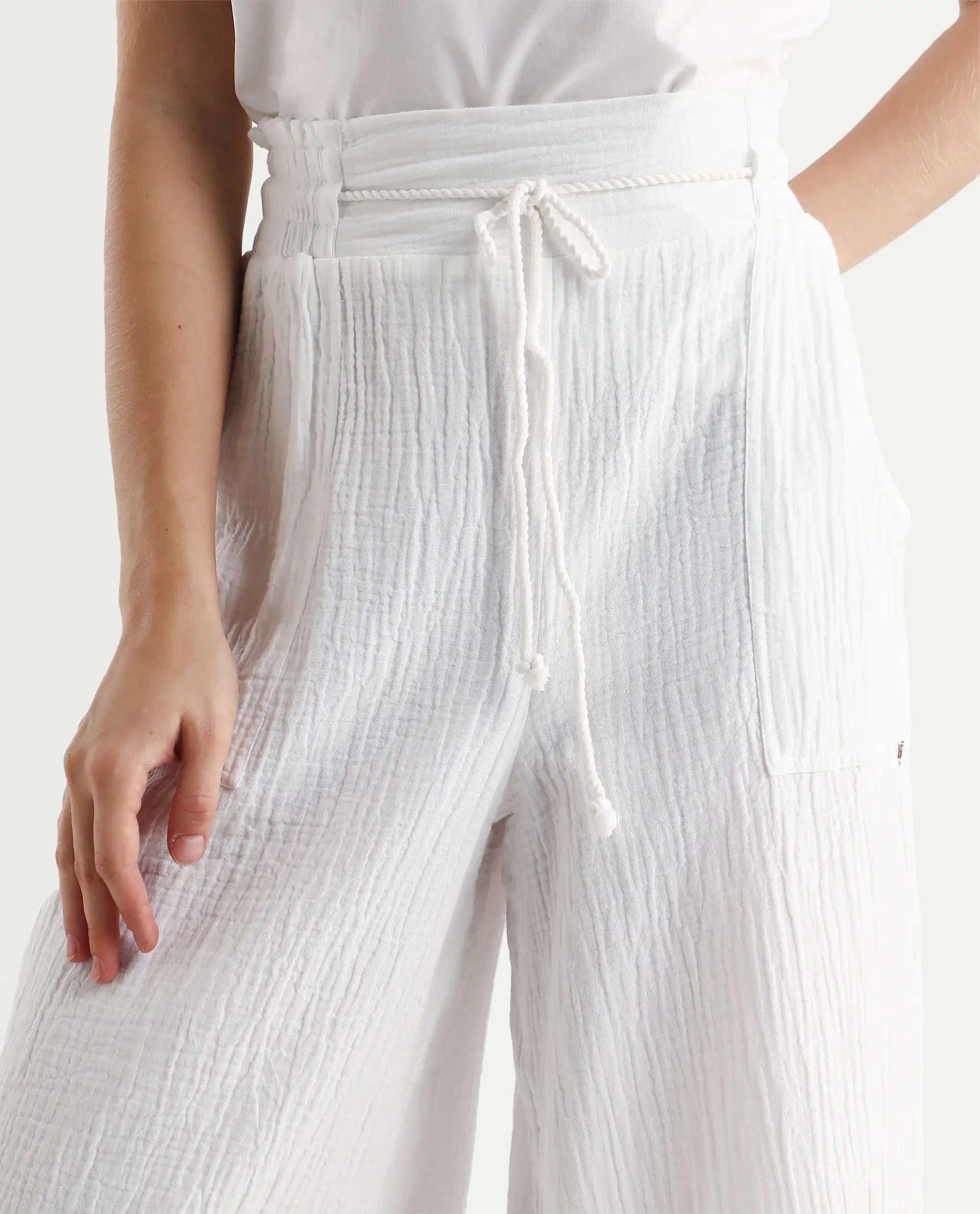 Rareism Women's Jorden Pastel White Cotton Plain Ankle Length Wide Trouser