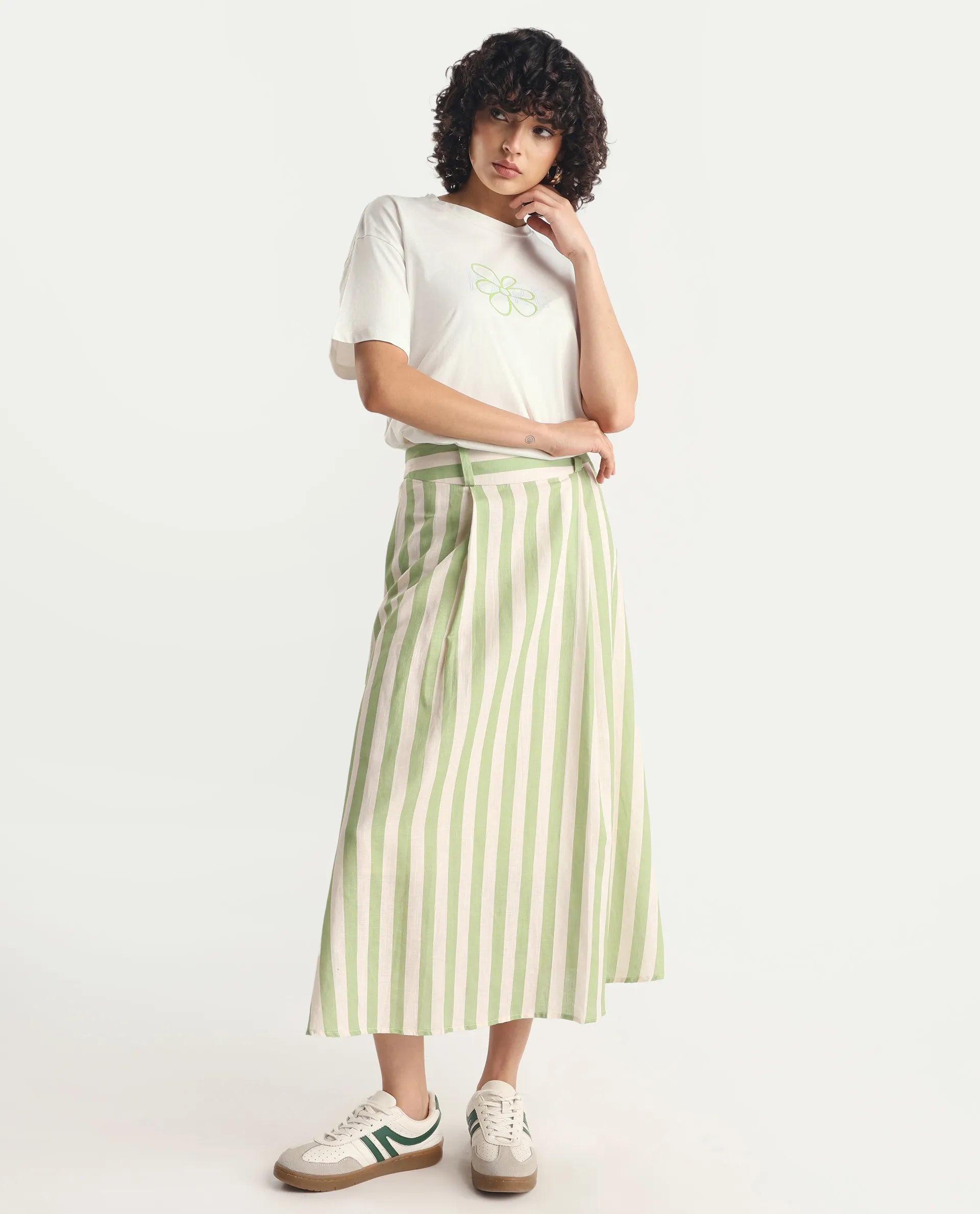 Rareism Women's Karen Off White Cotton Blend Crew Neck Graphic Print Boxy Fit T-Shirt