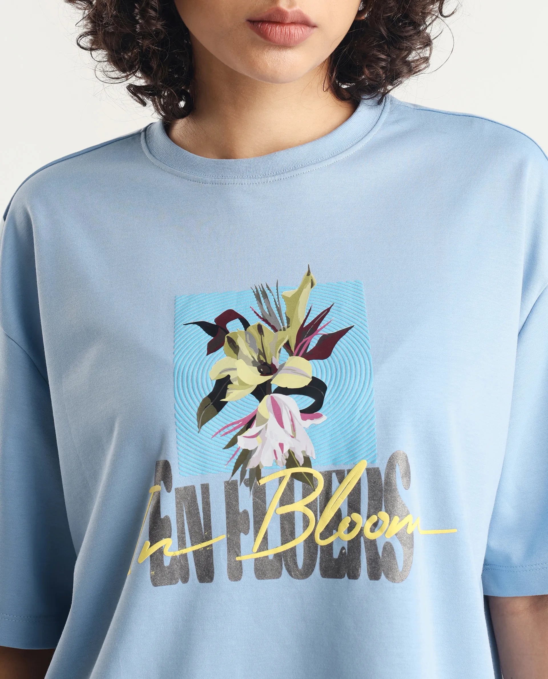 Rareism Women's Klove Light Multi Cotton Blend Crew Neck Graphic Print Oversized T-Shirt