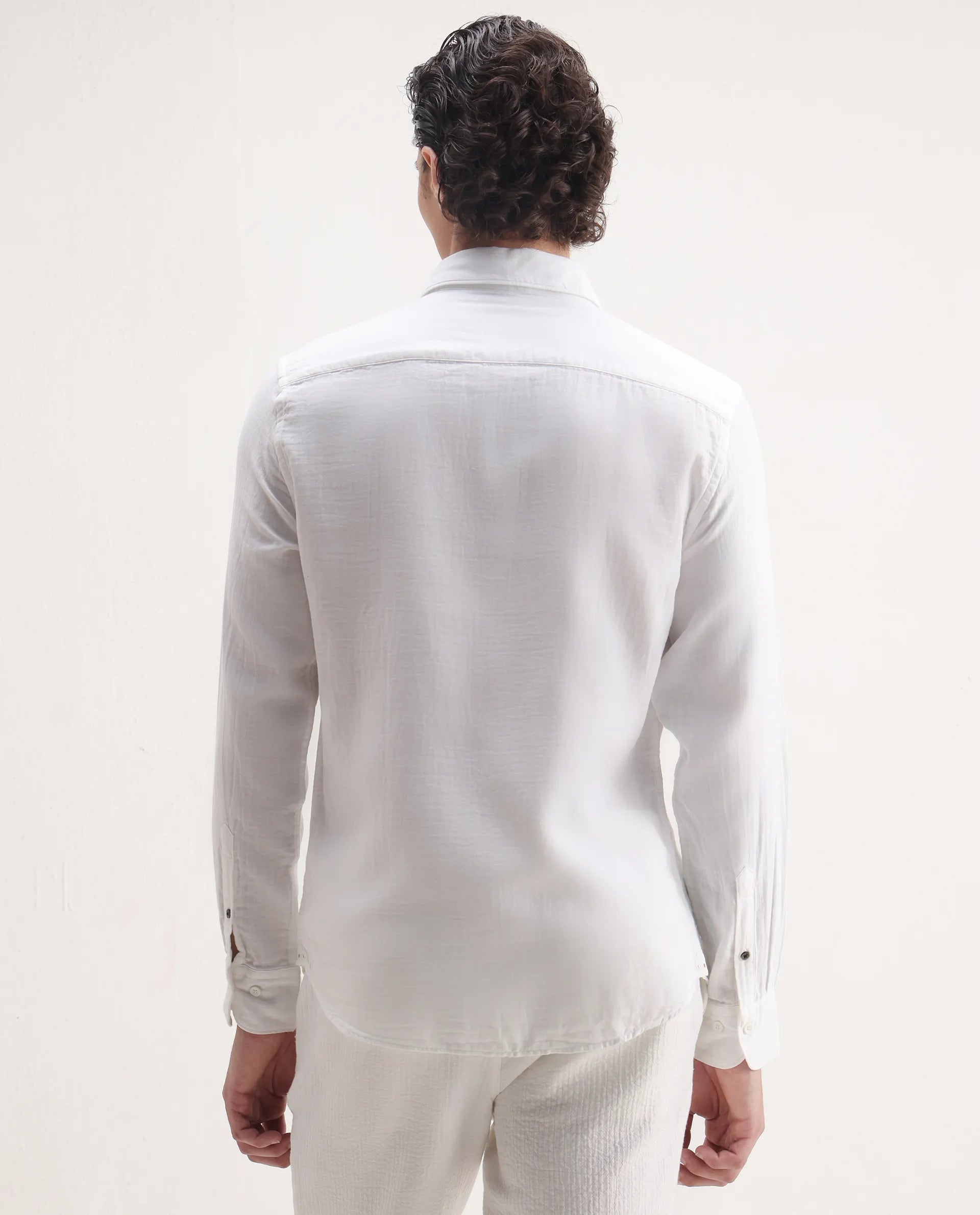 Rare Rabbit Men's Lassen Ls White Cotton Plain Relaxed Fit Full Sleeve Collared Shirt