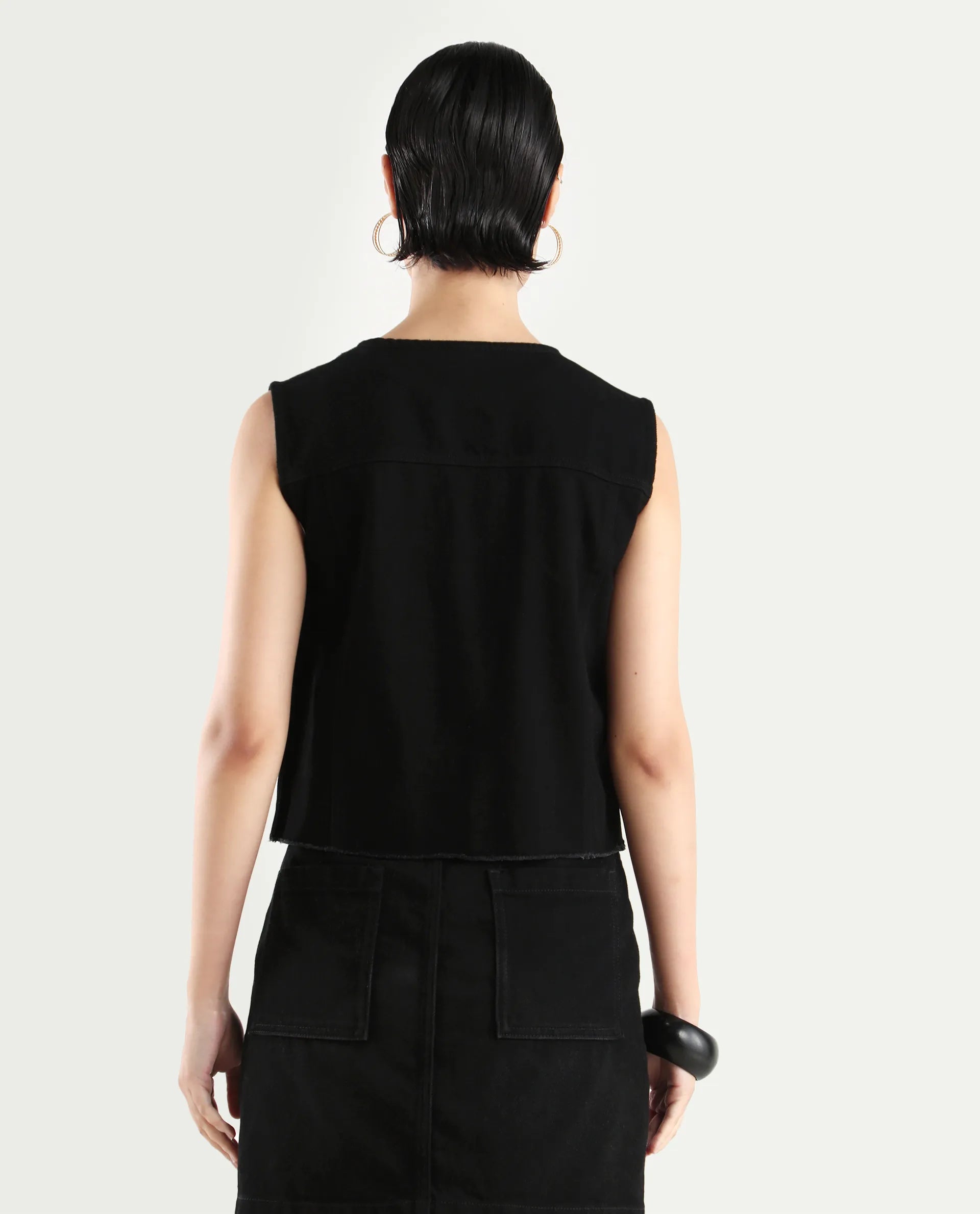 Rareism Women's Laze Black Cotton V-Neck Plain Sleeveless Crop Regular Fit Jacket