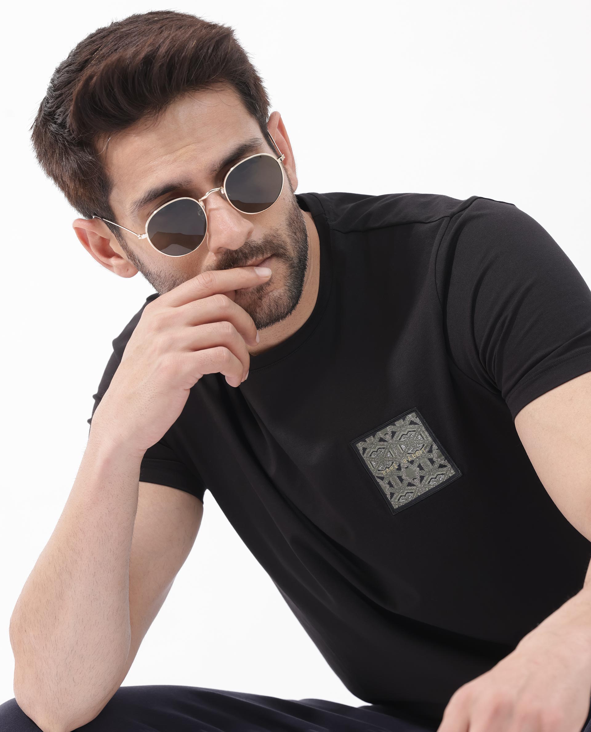 Rare Rabbit Mens Leonel Black Short Sleeve Graphic T-Shirt