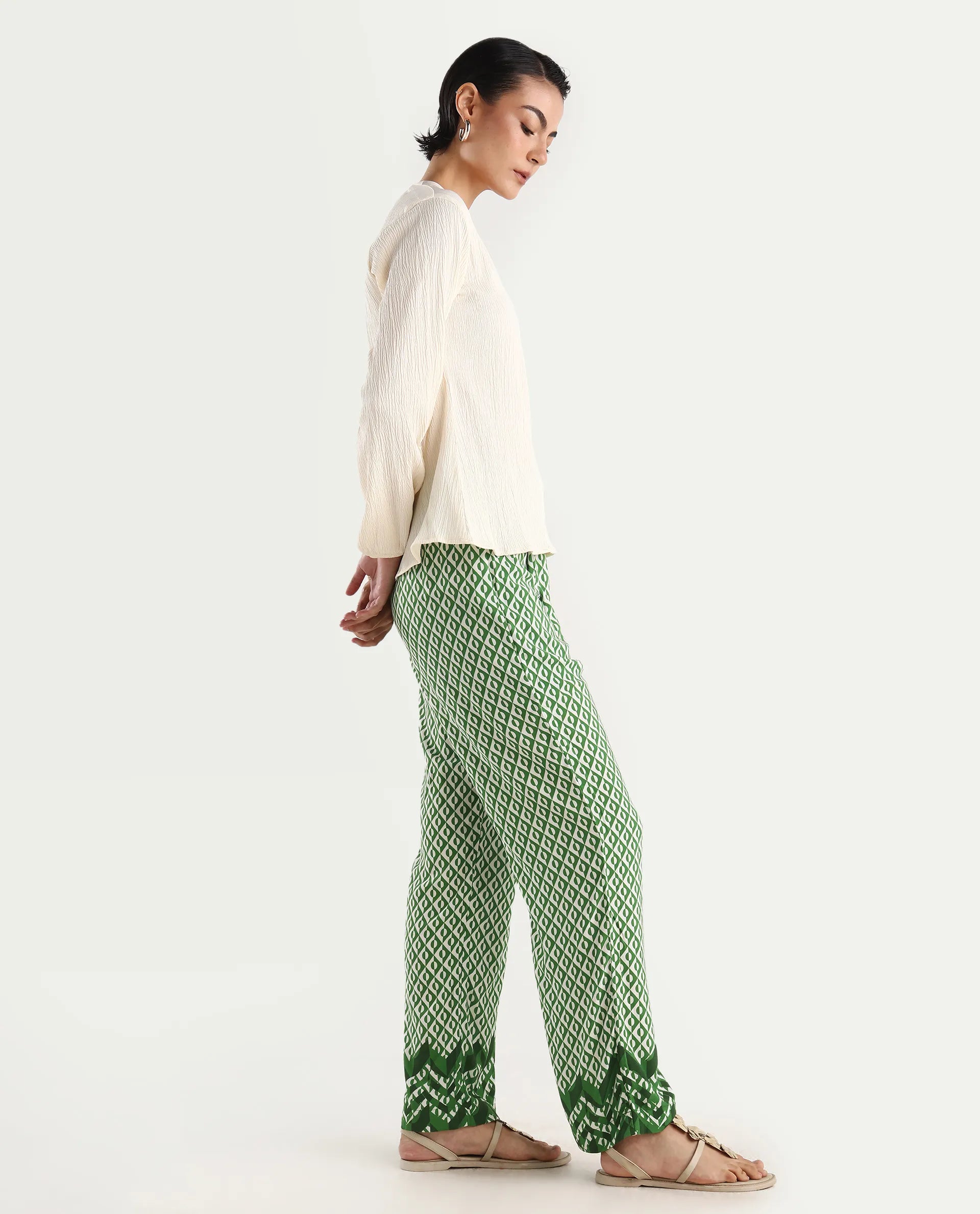 Rareism Women's Livornob Dark Green Viscose Blend Geometric Print Ankle Length Straight Fit Trouser