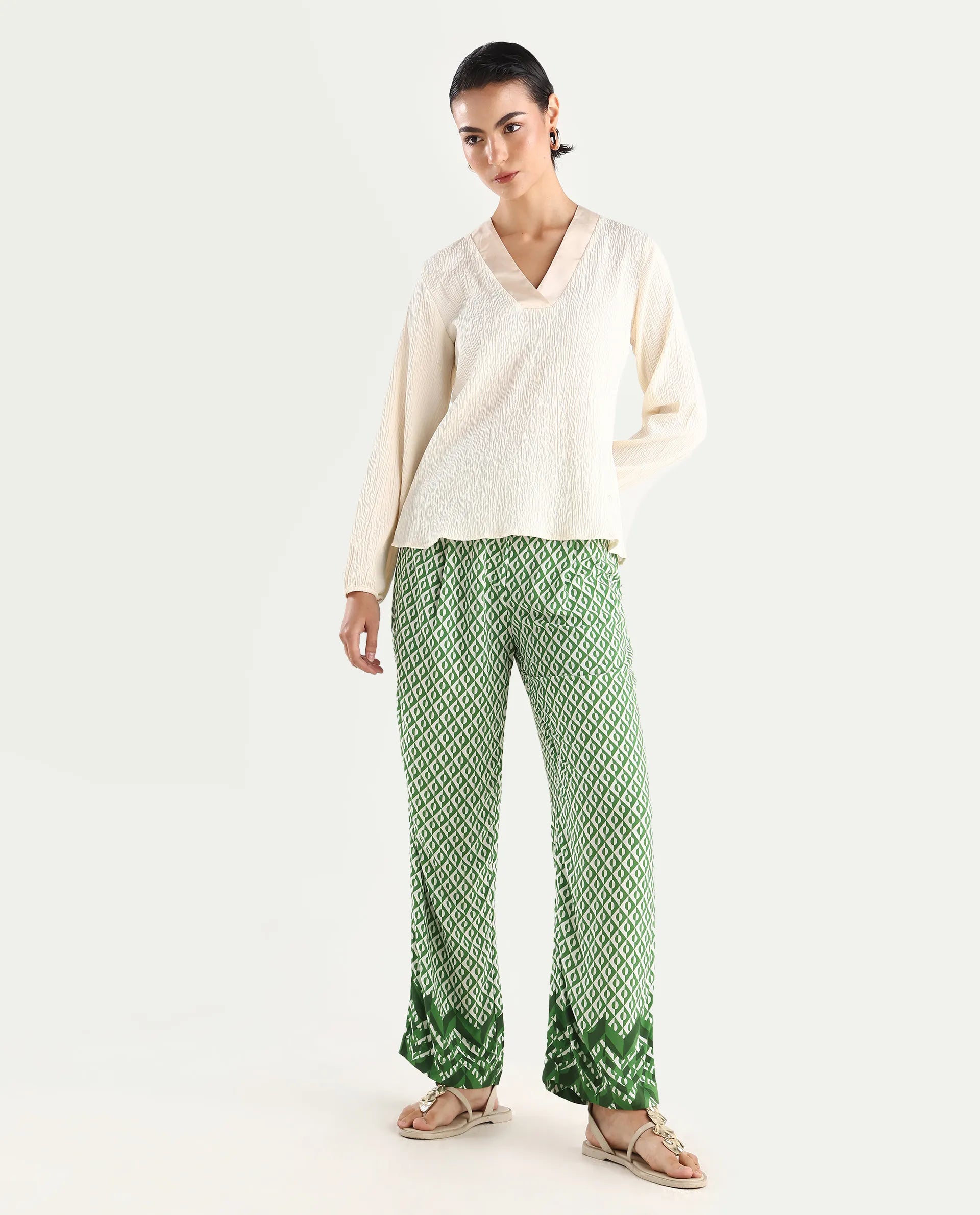 Rareism Women's Livornob Dark Green Viscose Blend Geometric Print Ankle Length Straight Fit Trouser