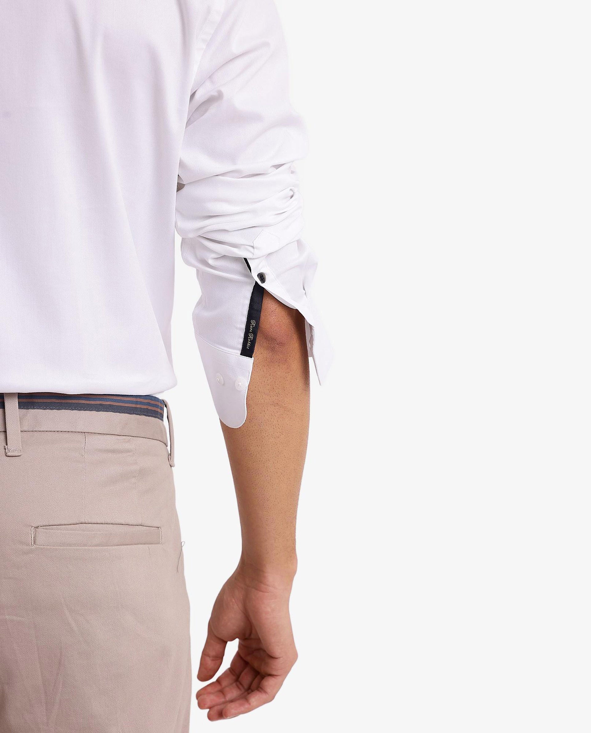 Rare Rabbit Men Mawz White Cotton Poly Fabric Full Sleeve Regular Collar Button Closure Plain Shirt