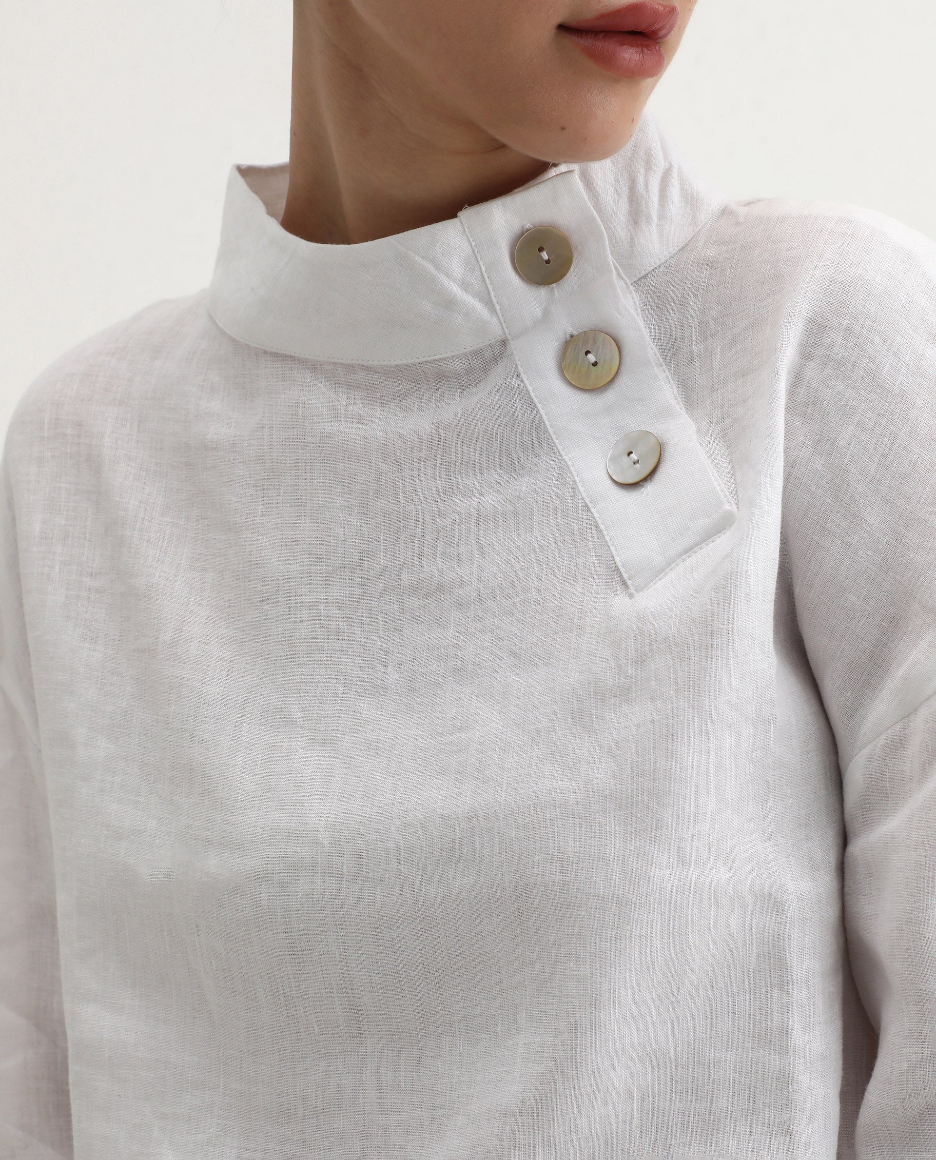 Rareism Women's Mayotte White Linen Mandarin Collar Plain Relaxed Fit Top