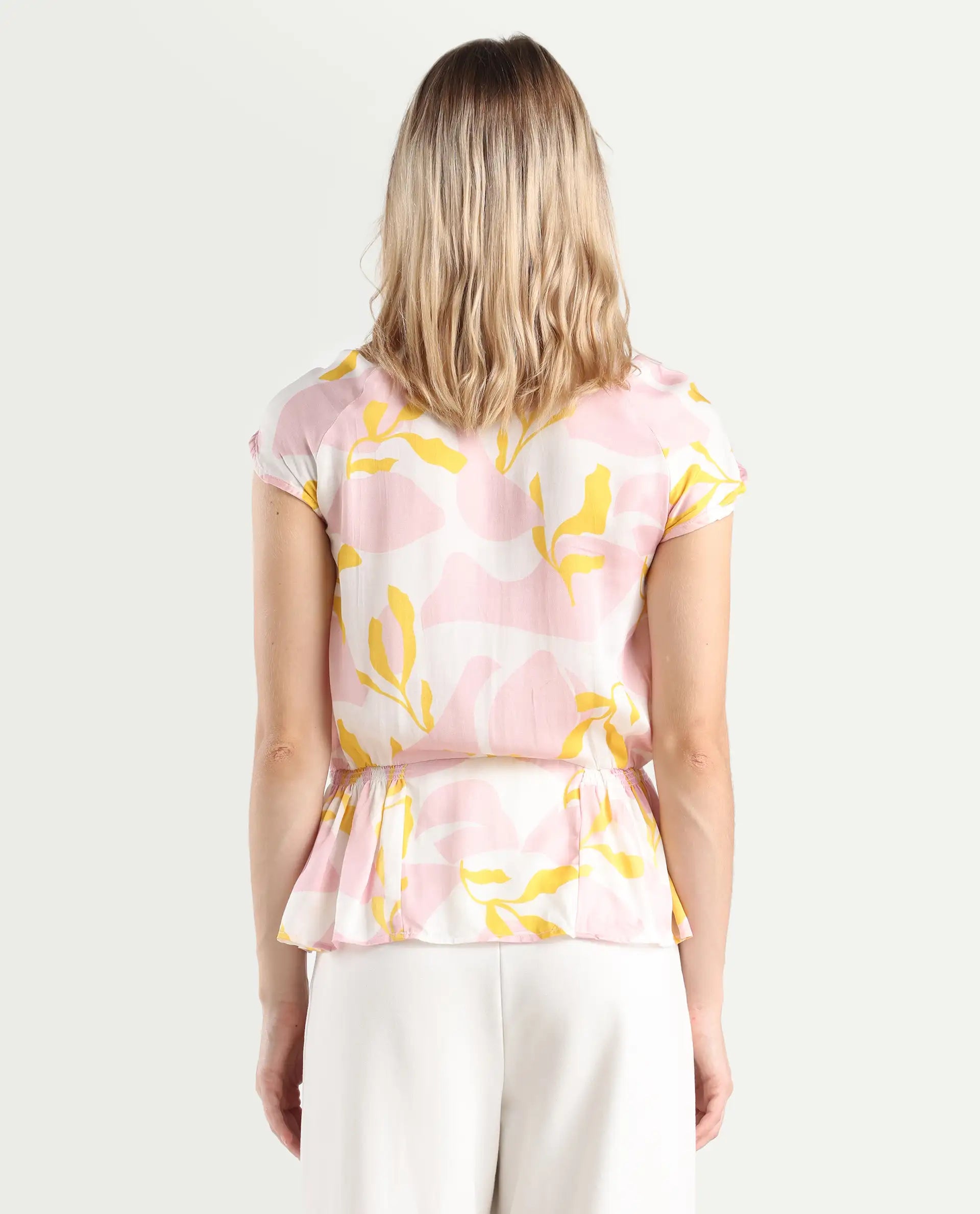 Rareism Women's Morning Pink V-Neck Abstract Print Sleeveless Knee Length Regular Fit Top