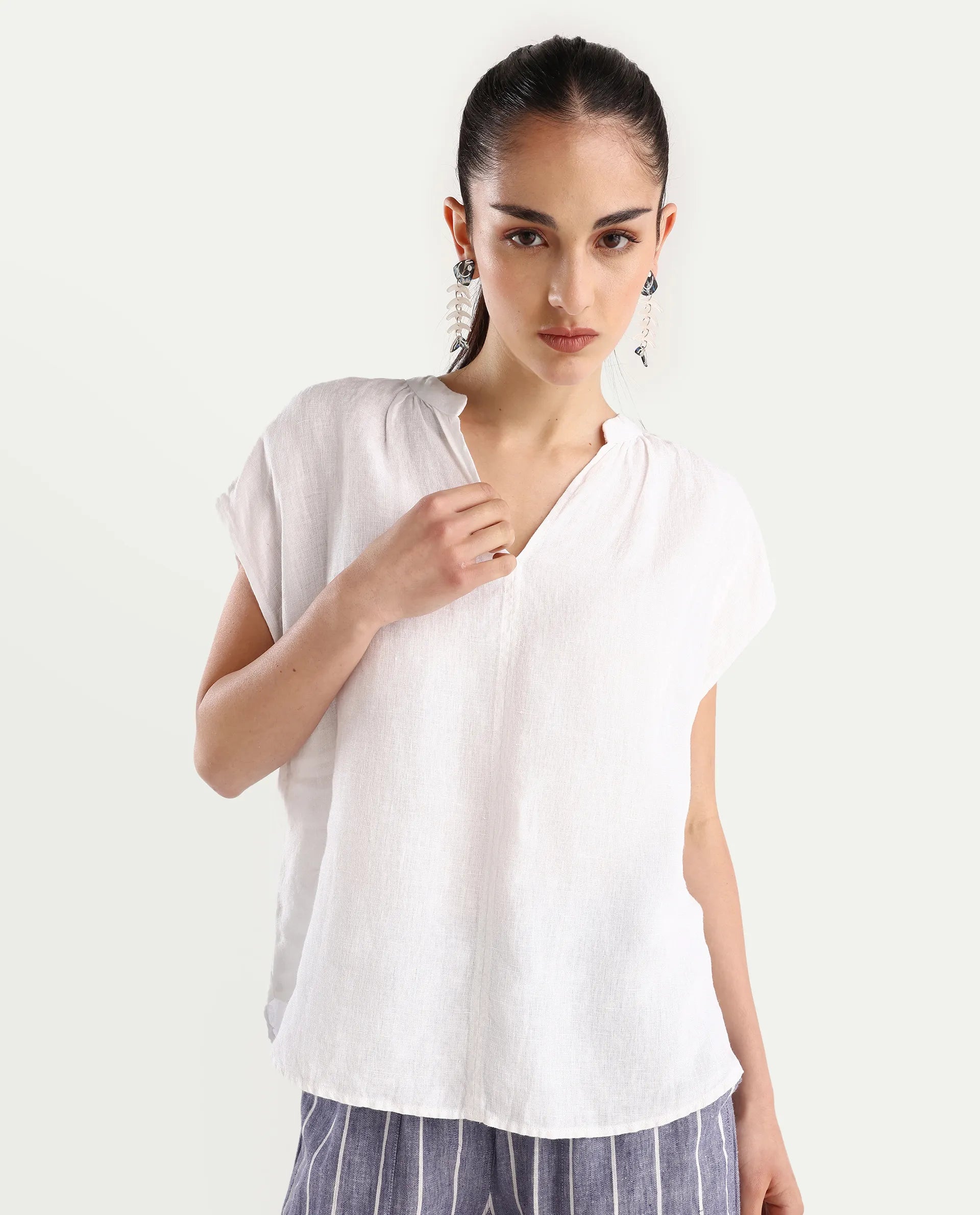 Rareism Women's Nenso White 100% Linen Extended Sleeves Mandarin Collar Relaxed Fit Plain Top
