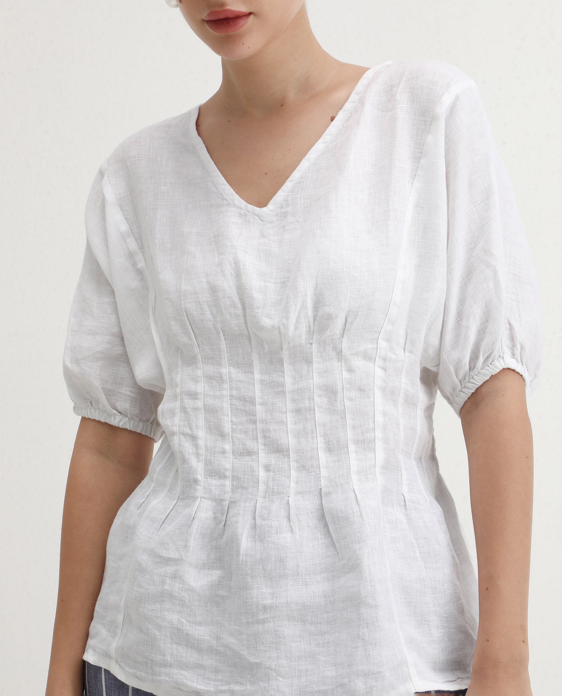 Rareism Women's Perdue White Linen V-Neck Plain Puff Sleeves Regular Fit Top