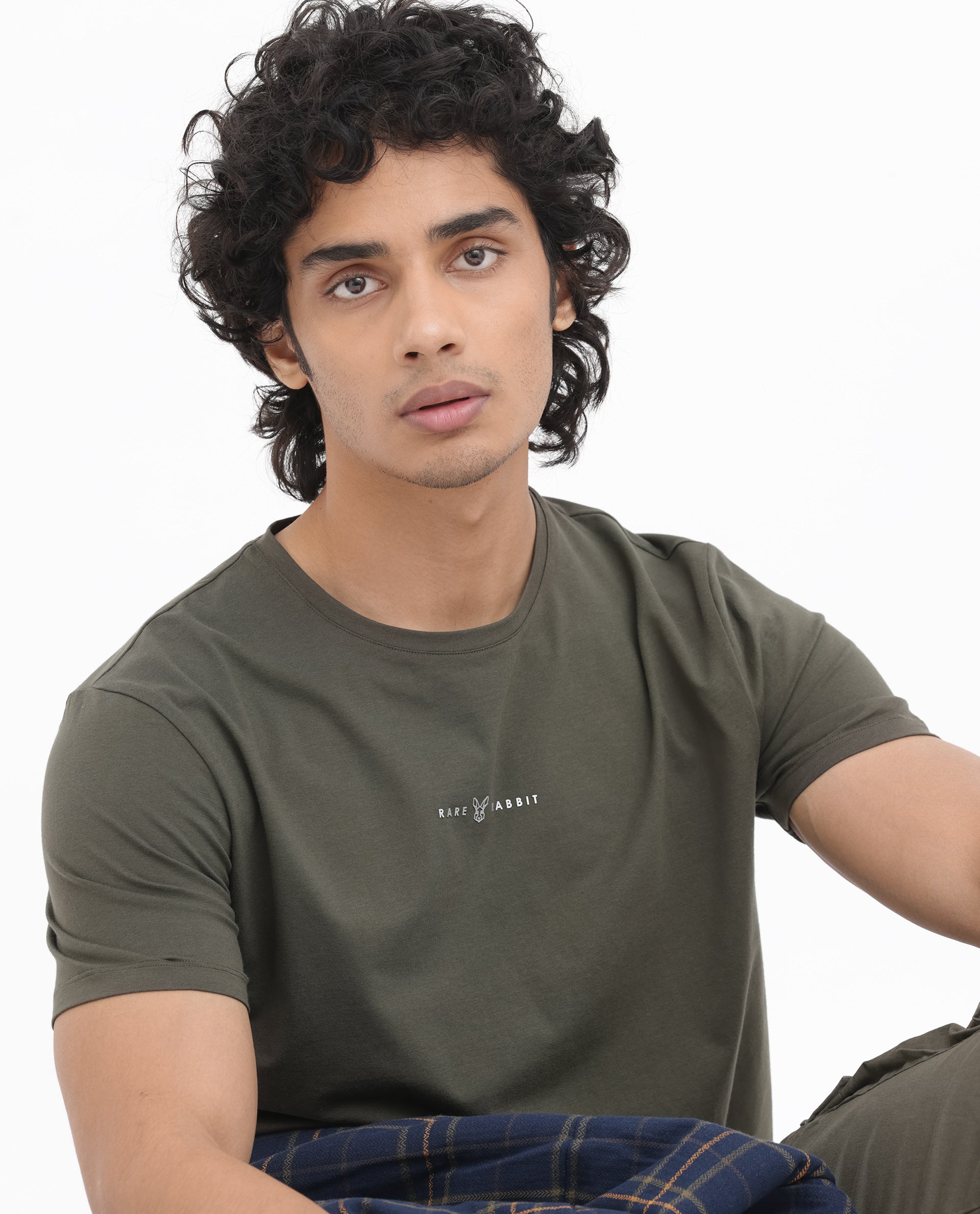 Rare Rabbit Mens Rabbit-Z Olive Short Sleeve Solid Graphic Print T-Shirt