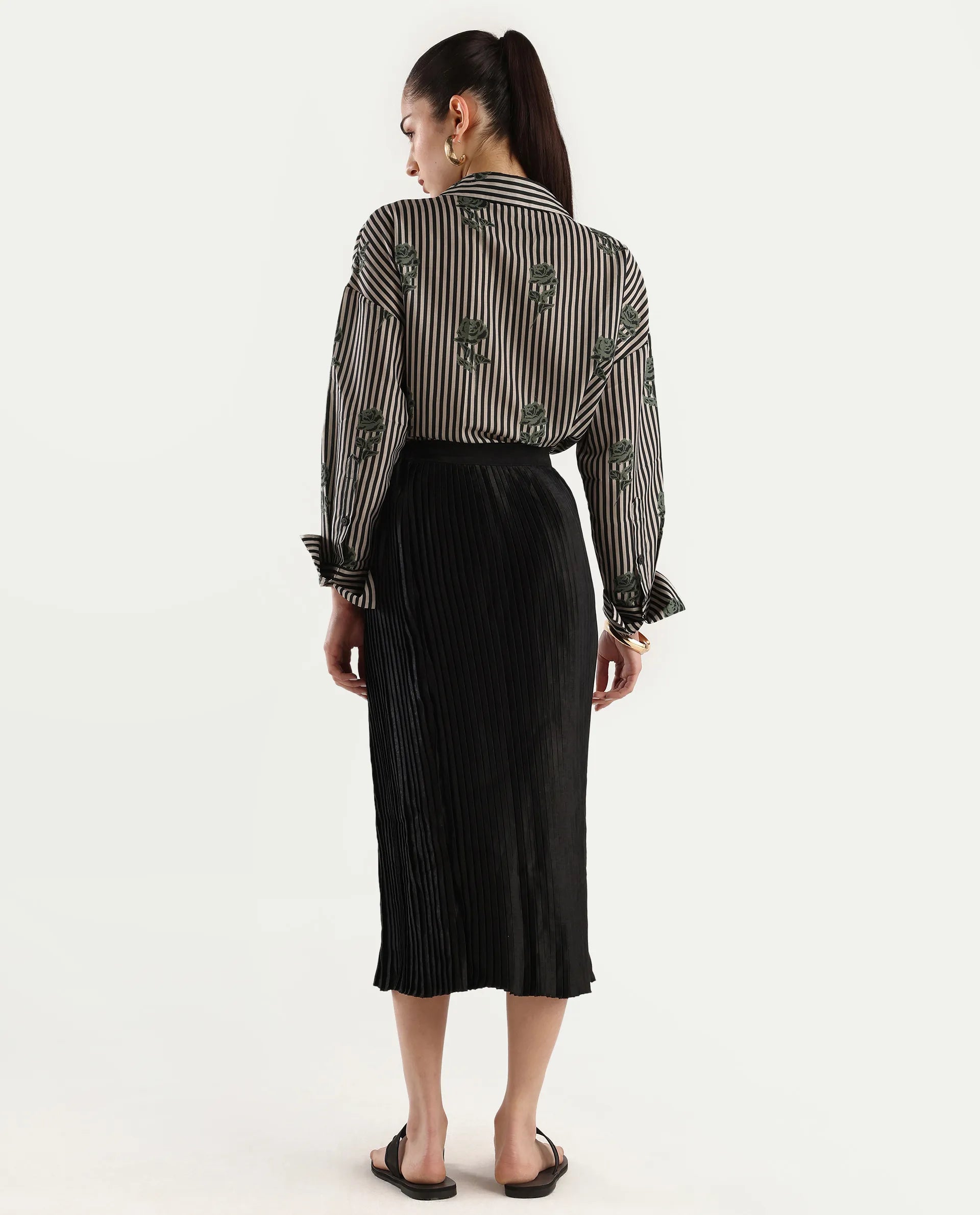 Rareism Women's Rochrille Black Polyester Blend Plain Midi Flared Skirt