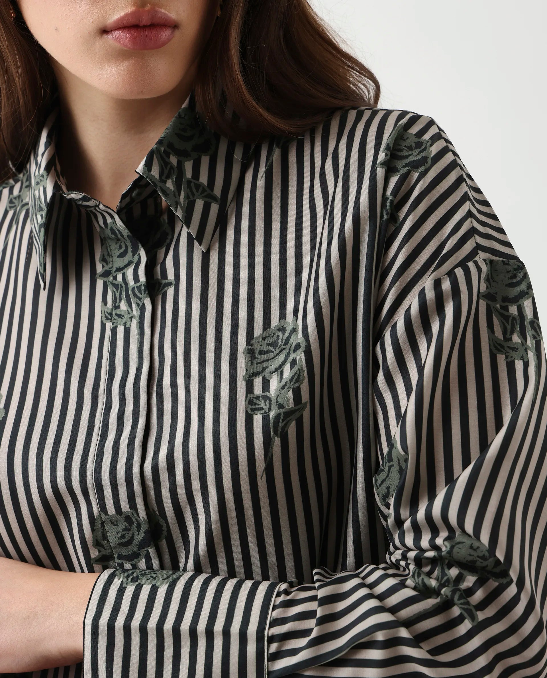 Rareism Women's Ronrayzo Dark Green Polyester Blend Spread Collar Striped Cuffed Sleeve Regular Fit Shirt