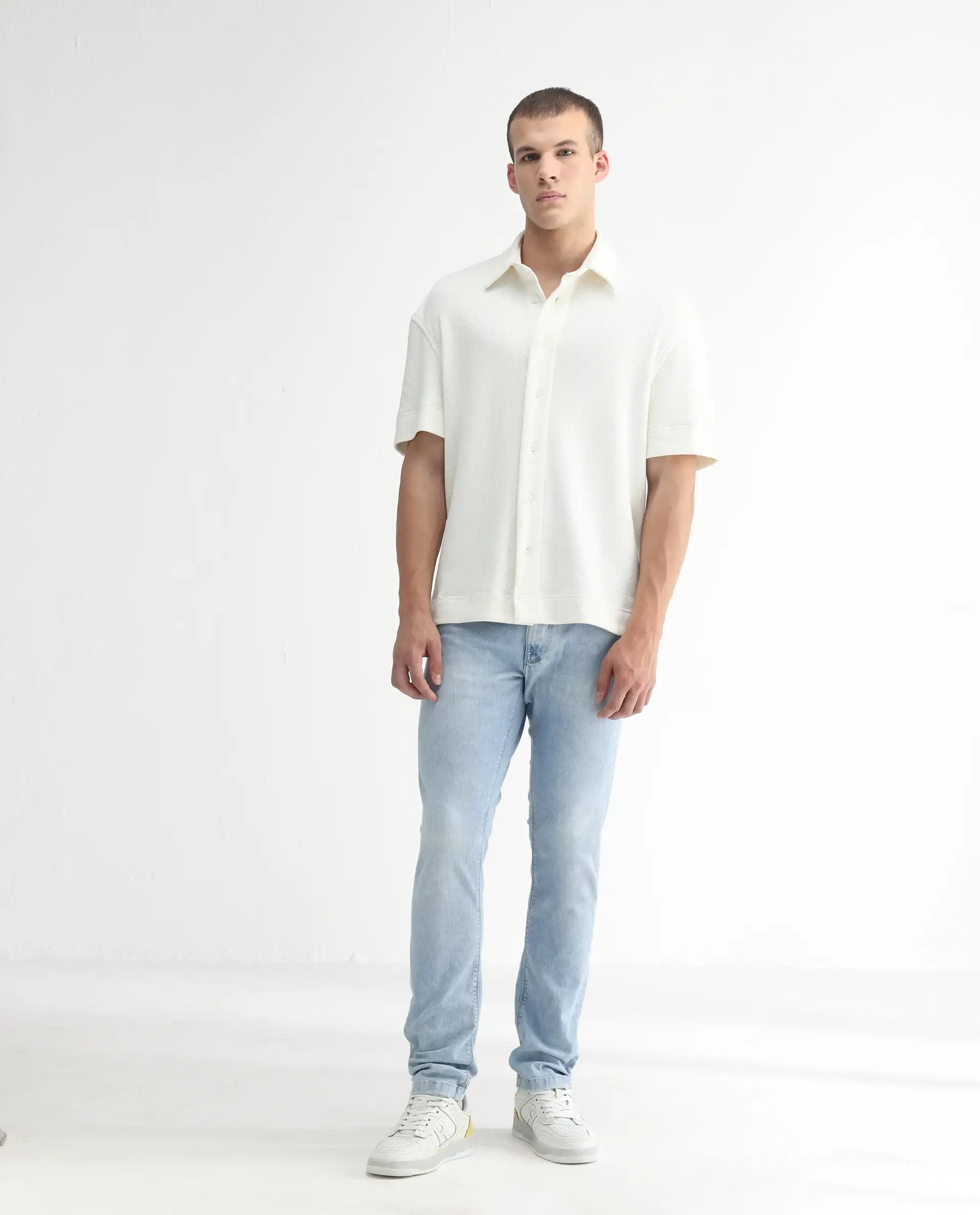 Rare Rabbit Men's Roune Light Blue Cotton Plain Hawk Slim Fit Jeans