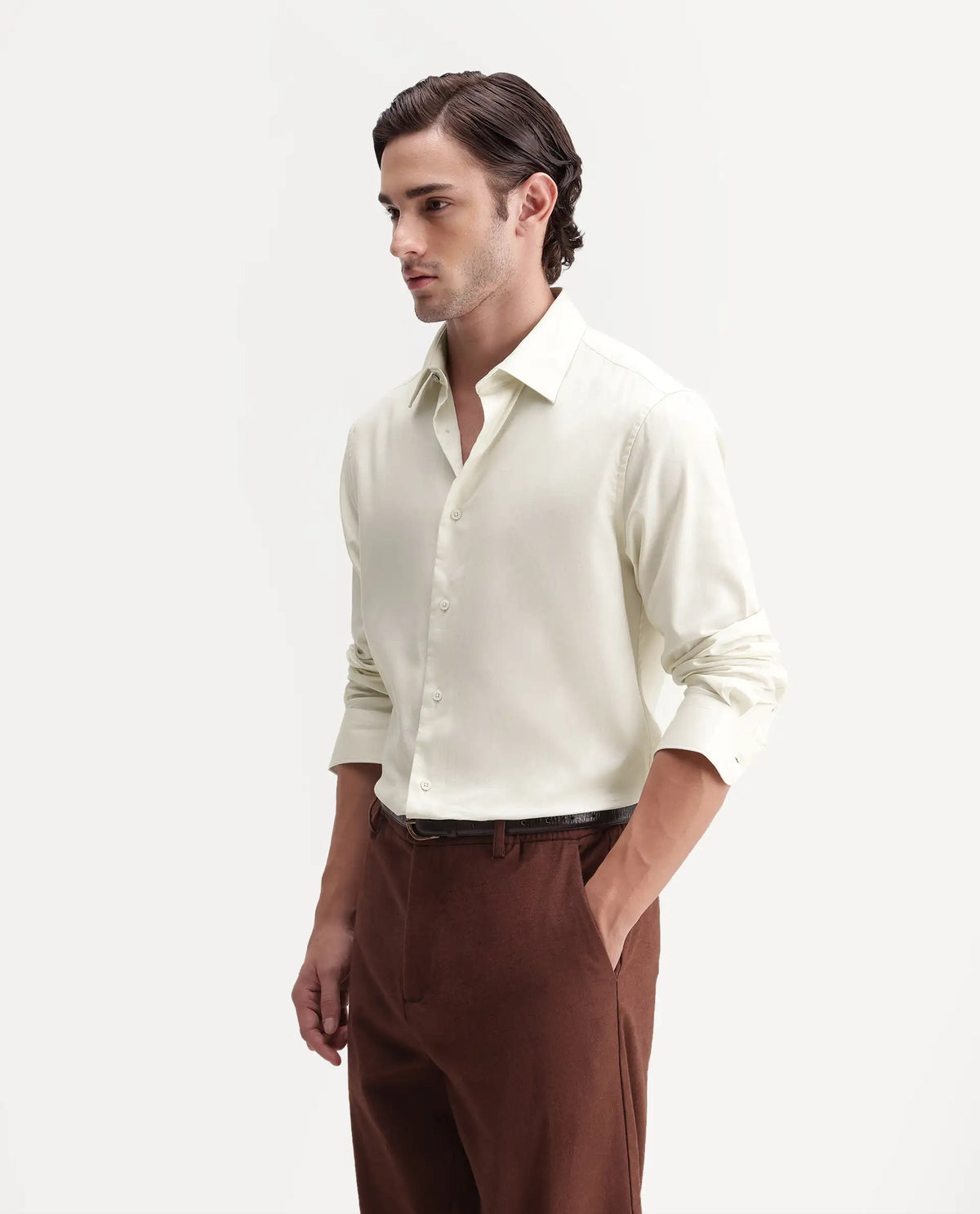 Rare Rabbit Men's Miru Primary Off White Cotton Spread Collar Regular Plain Shirt