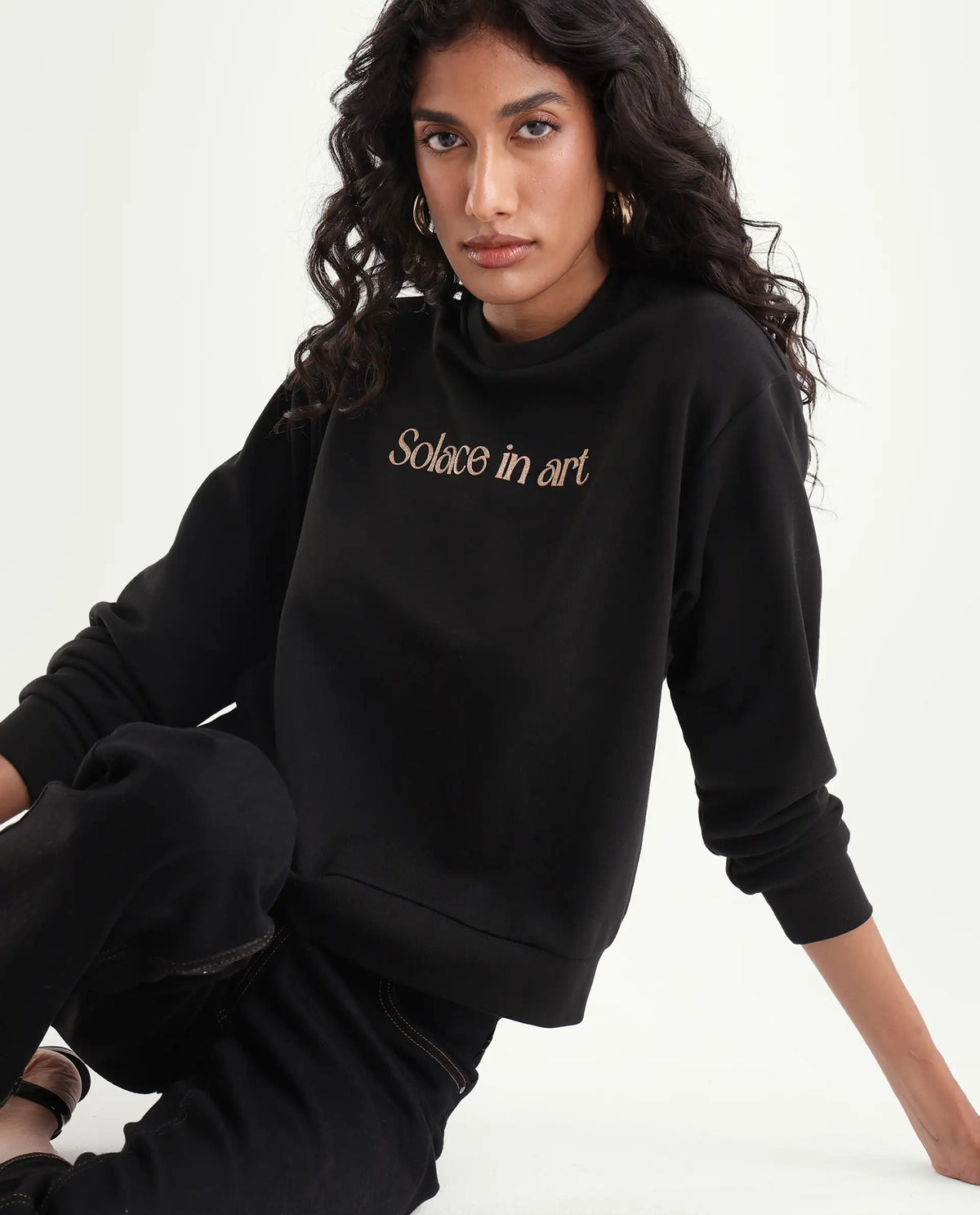 Rareism Women's Prow Black Cotton Blend Relaxed Fit Typography Print Sweatshirt