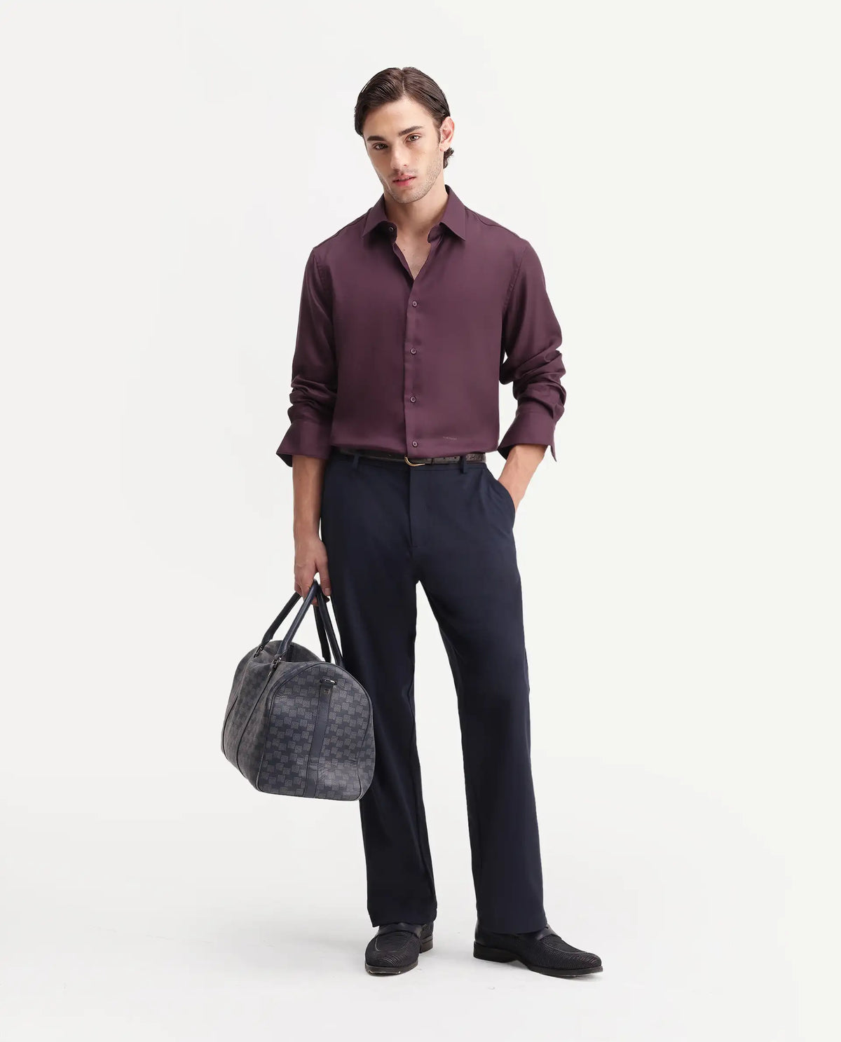 Rare Rabbit Men's Pare Maroon Cotton Blend Button-Down Collar Regular Plain Shirt