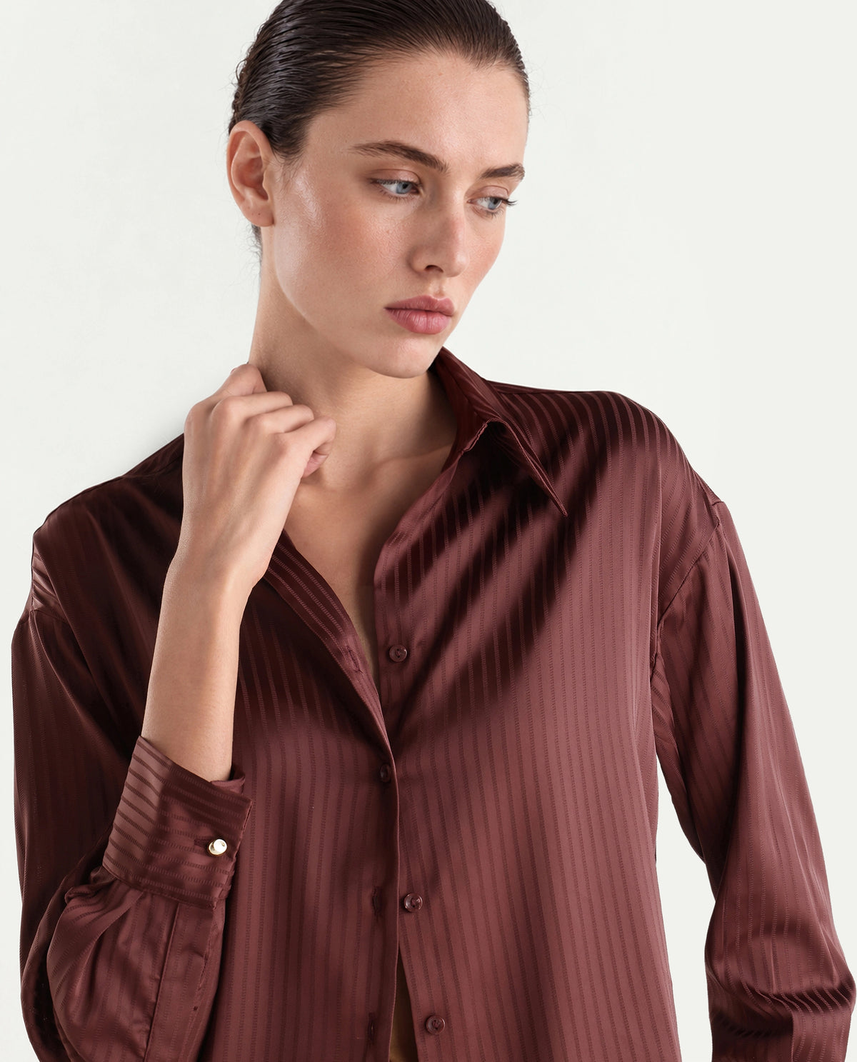 Rareism Women's Xia Dark Purple Polyester Spread Collar Relaxed Plain Shirt
