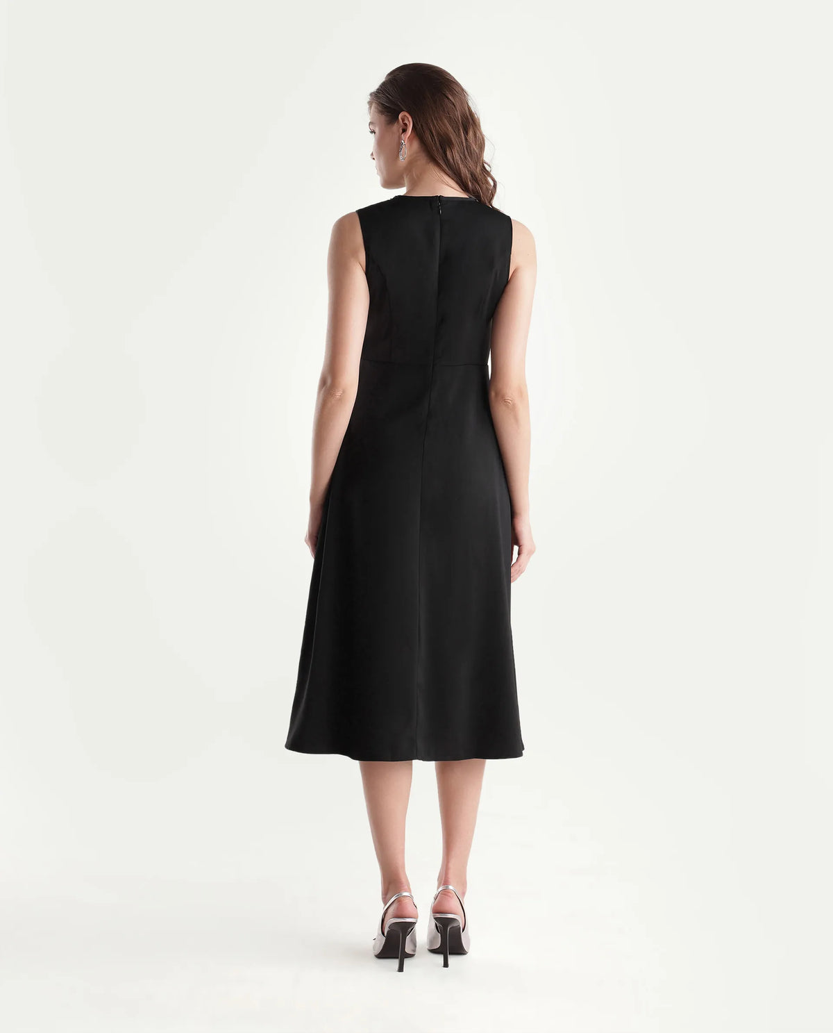 Rareism Women's Xenno Black Polyester Crew Neck Sheath Plain Dress