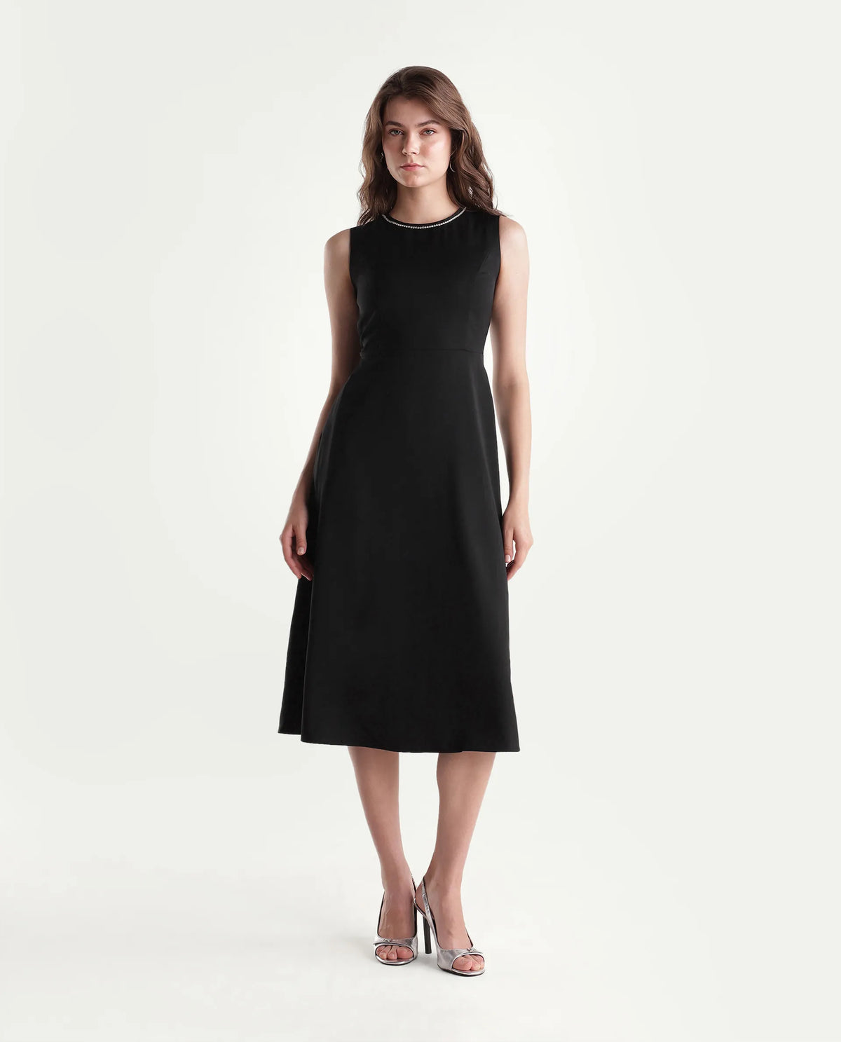 Rareism Women's Xenno Black Polyester Crew Neck Sheath Plain Dress