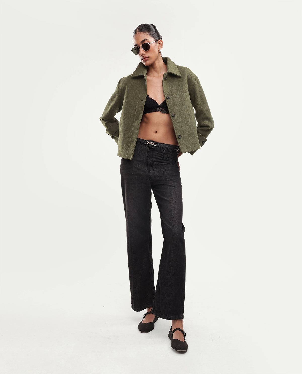 Rareism Women's Nikzoaw26 Green Polyester Blend Spread Collar Button Relaxed Plain Jacket