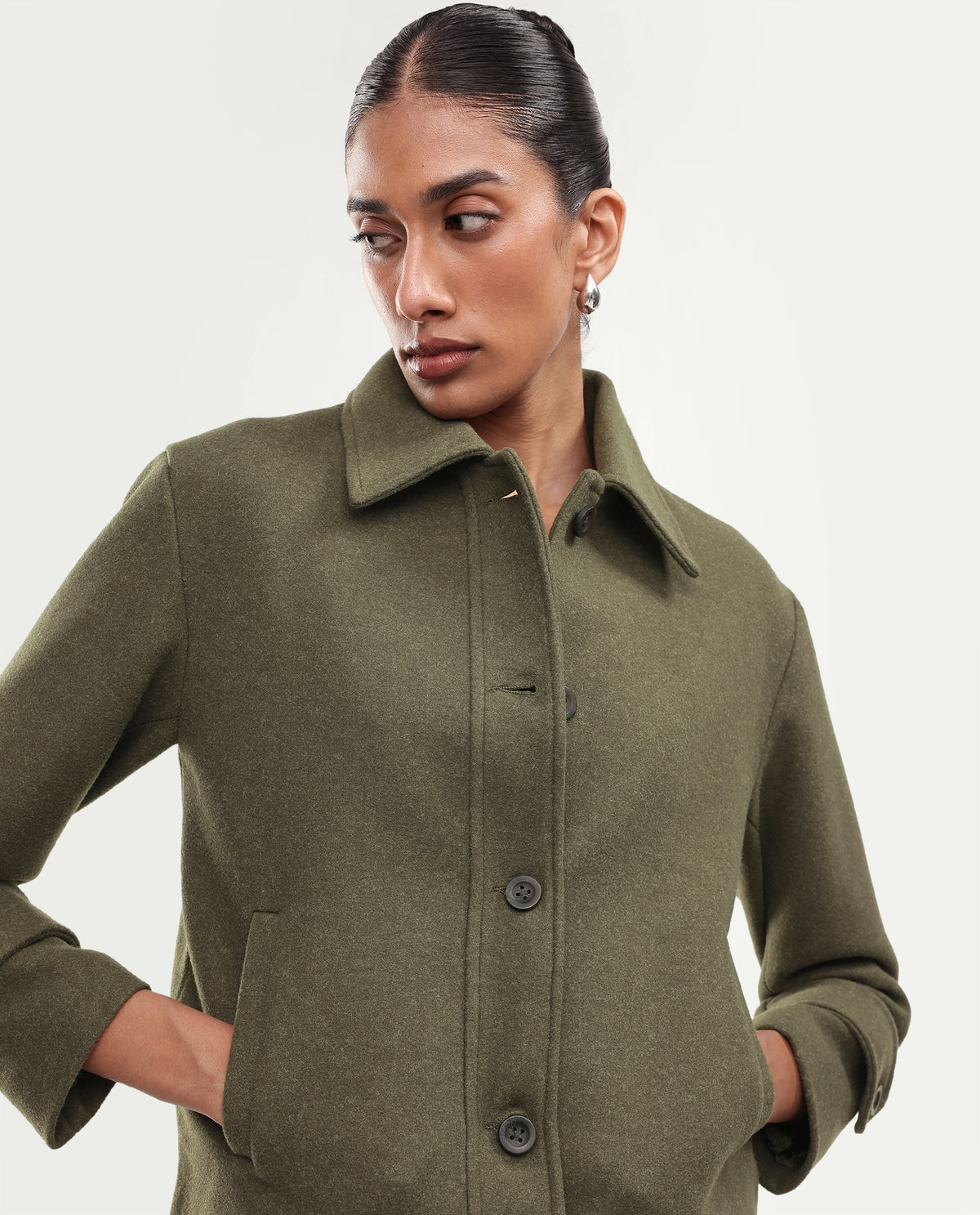 Rareism Women's Nikzoaw26 Green Polyester Blend Spread Collar Button Relaxed Plain Jacket