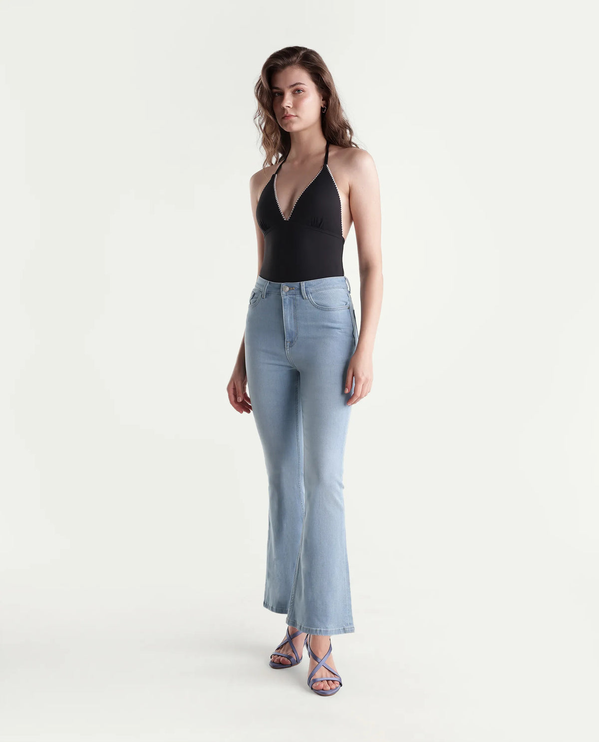 Rareism Women's Bute-2 Blue Cotton Blend Shank And Zipper Bootcut Plain Jeans