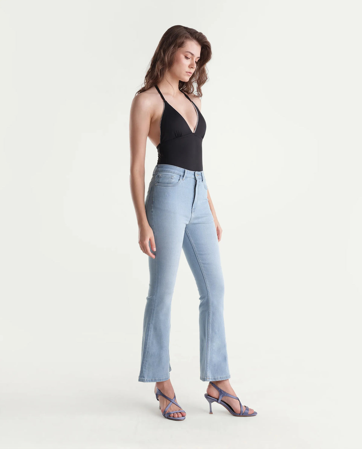 Rareism Women's Bute-2 Blue Cotton Blend Shank And Zipper Bootcut Plain Jeans