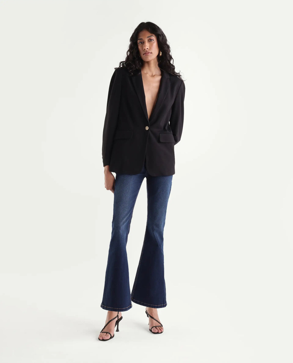 Rareism Women's Bute-3 Dark Blue Cotton Blend Shank And Zipper Bootcut Plain Jeans