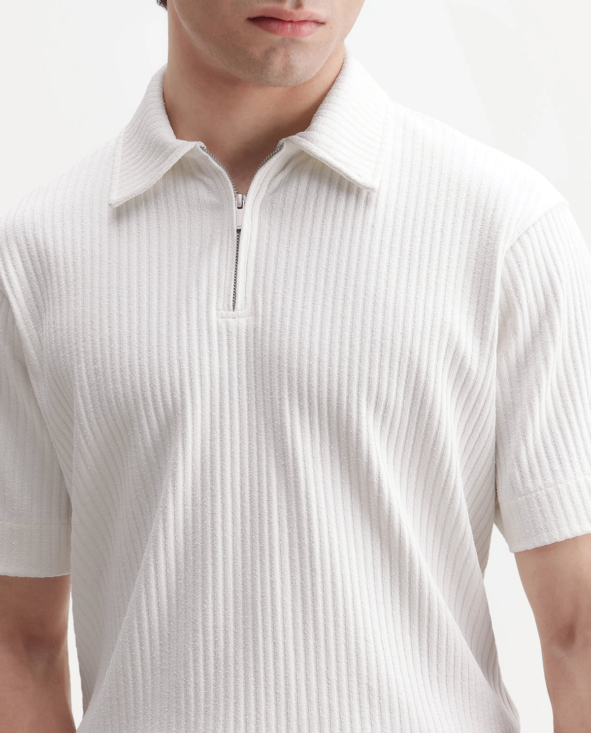 Rare Rabbit Men's Hexx-2 White Cotton Blend Spread Collar Zipper Regular Textured Polo