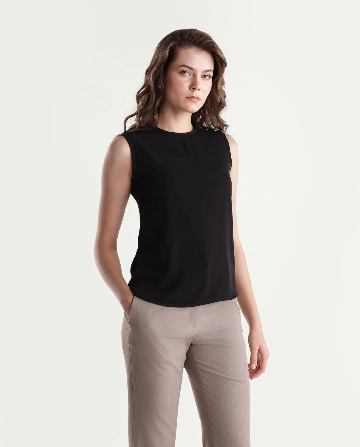 Rareism Women's Qilo Black Polyester Crew Neck Regular Plain Top