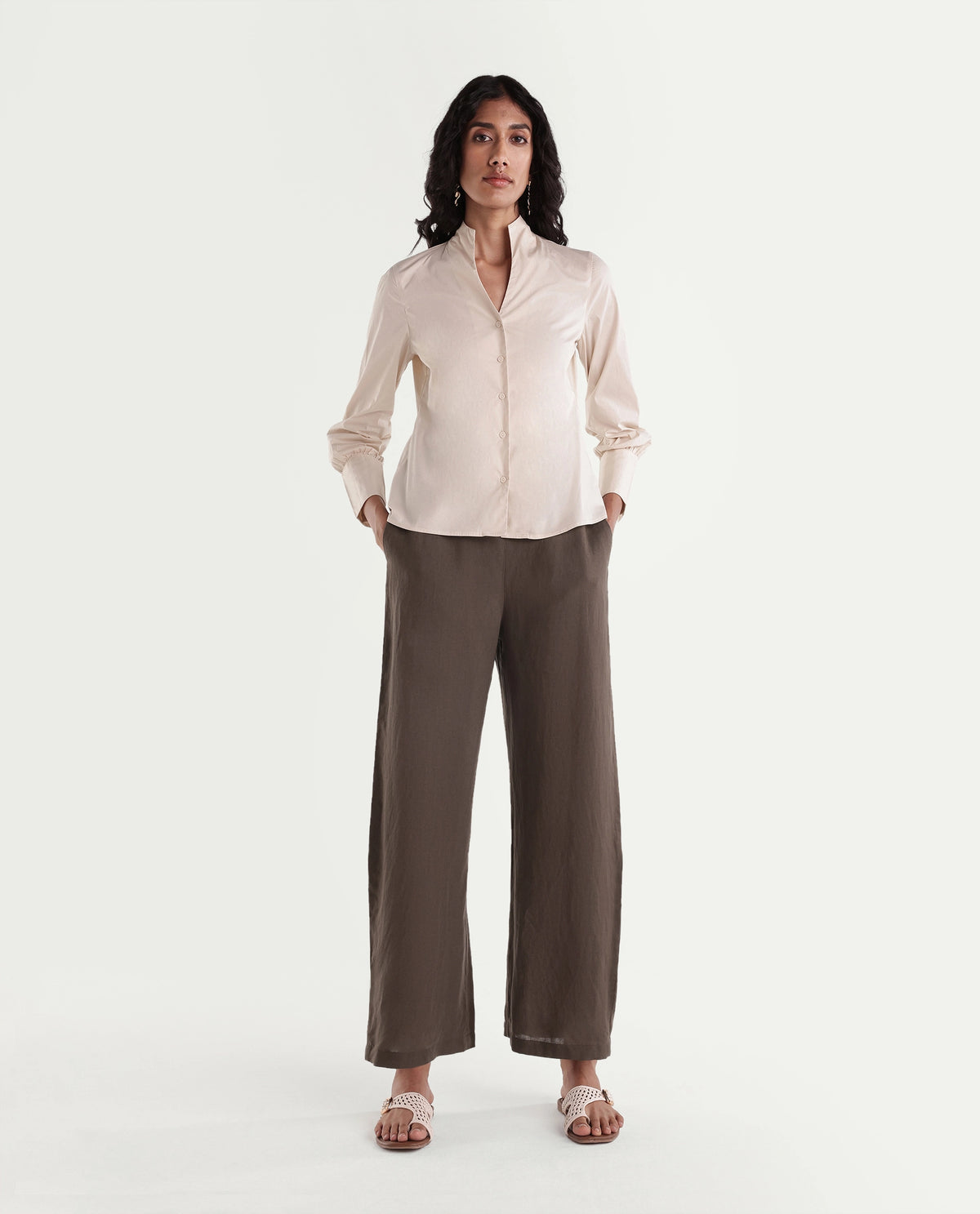 Rareism Women Latent Dark Brown 100% Linen Plain Barrel Trouser