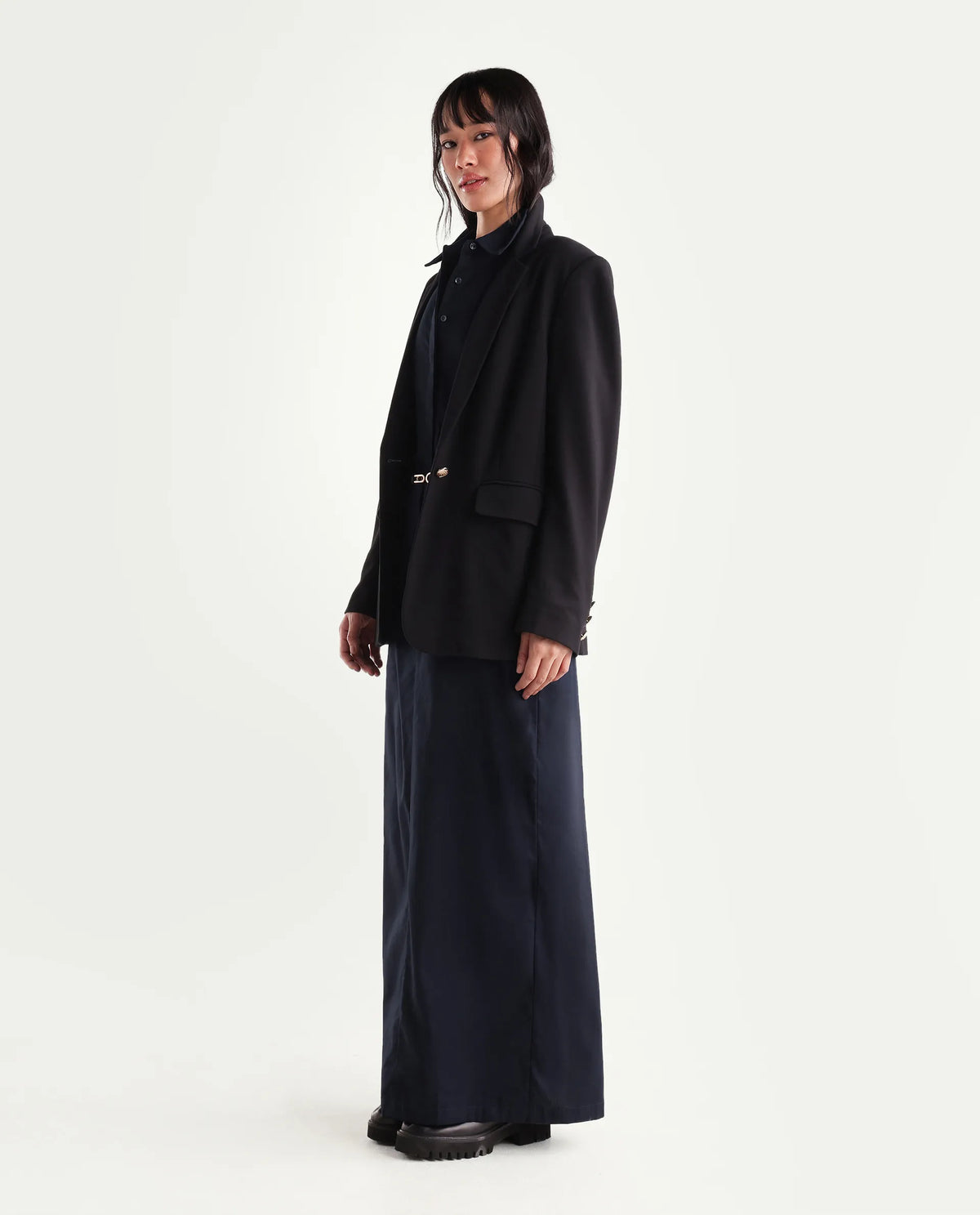 Rareism Women Onwop-B Primary Navy Cotton Plain Straight Skirt