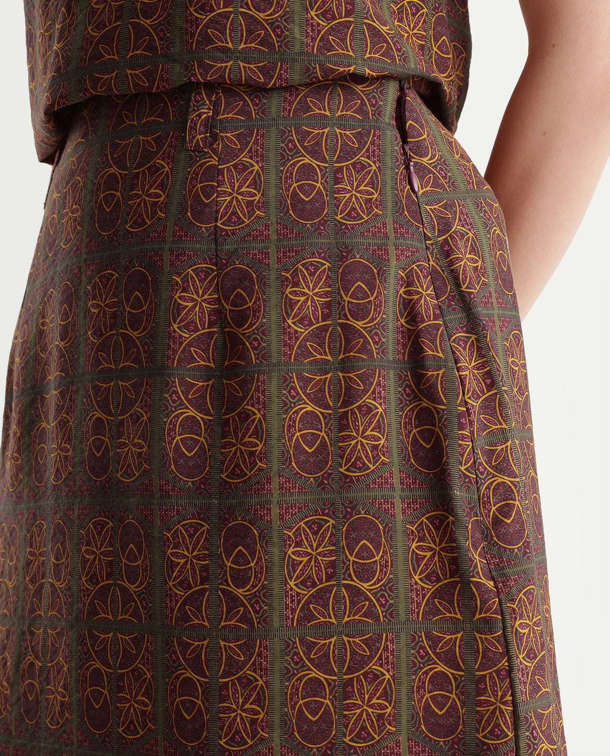 Rareism Womens Onfojo Mustard Viscose Blend Straight Ornamental Print Skirt
