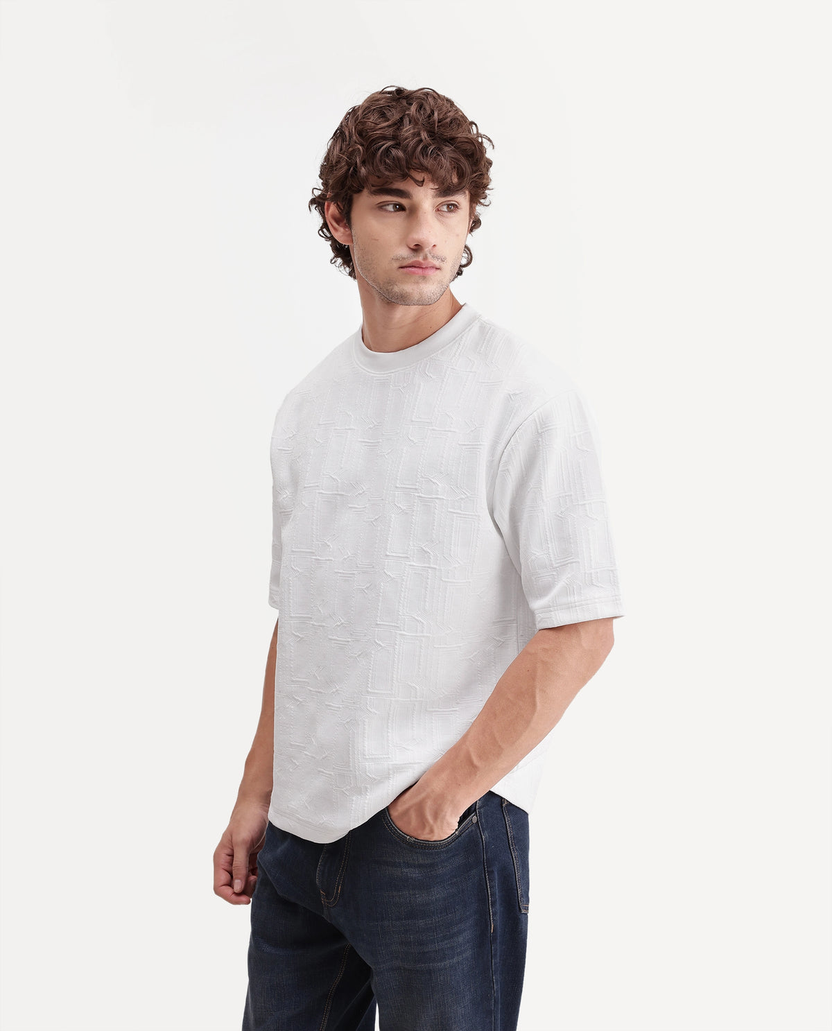 Rare Rabbit Mens Corin White Cotton Blend Crew Neck Regular Textured T-Shirt