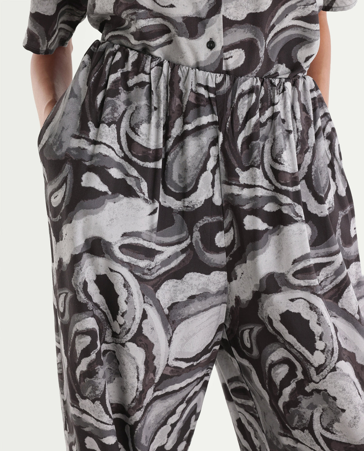 Rareism Womens Hammer Black Viscose Slouchy Abstract Print Trouser