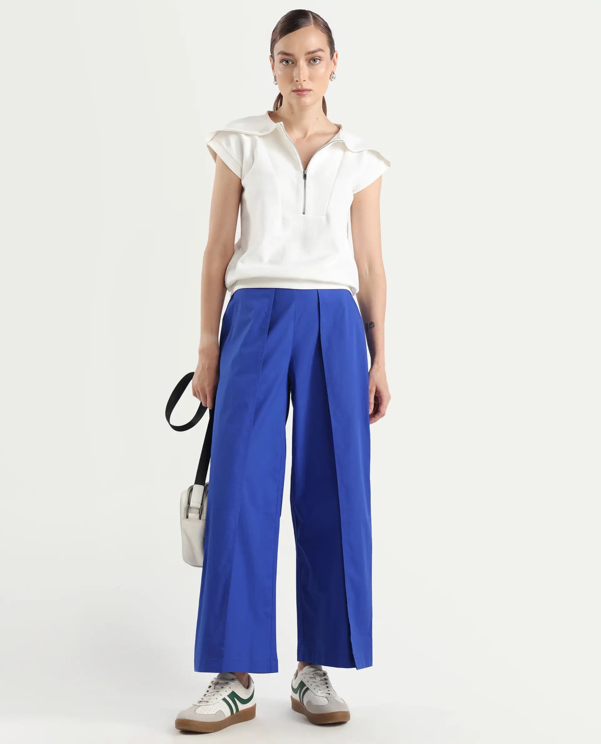 Rareism Women's Sail Off White Cotton Blend Spread Collar Plain Extended Sleeves Relaxed Fit Sweatshirt