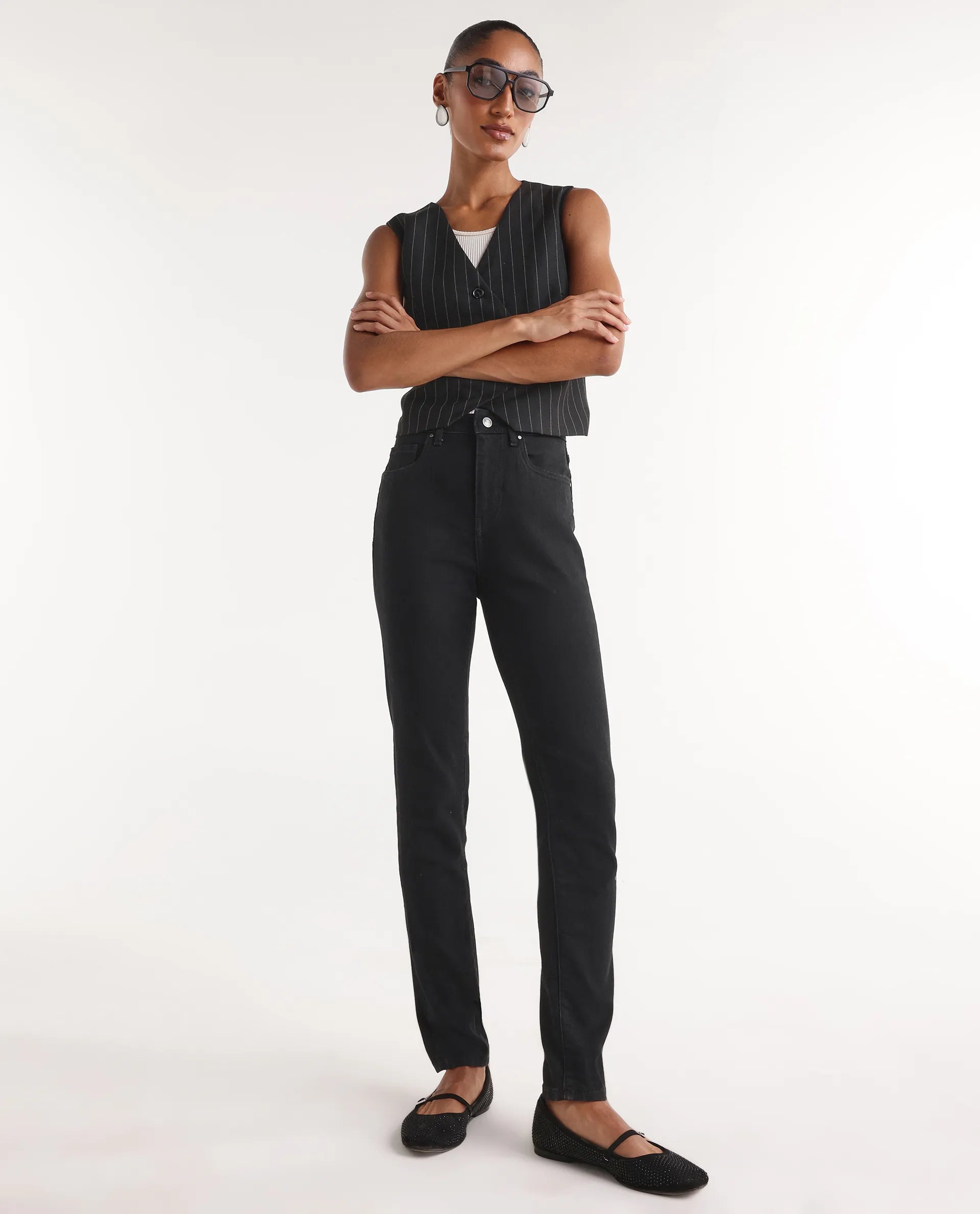 Rareism Women's Skenyob Black Cotton Blend Skinny Fit Plain Jeans