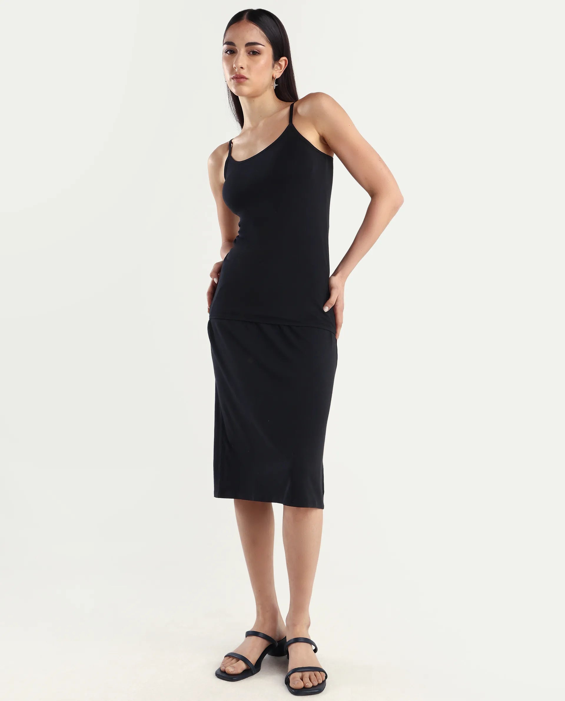 Rareism Women's Slipon Black Shoulder Strap Plain Shoulder Strap Regular Fit Inner Wear