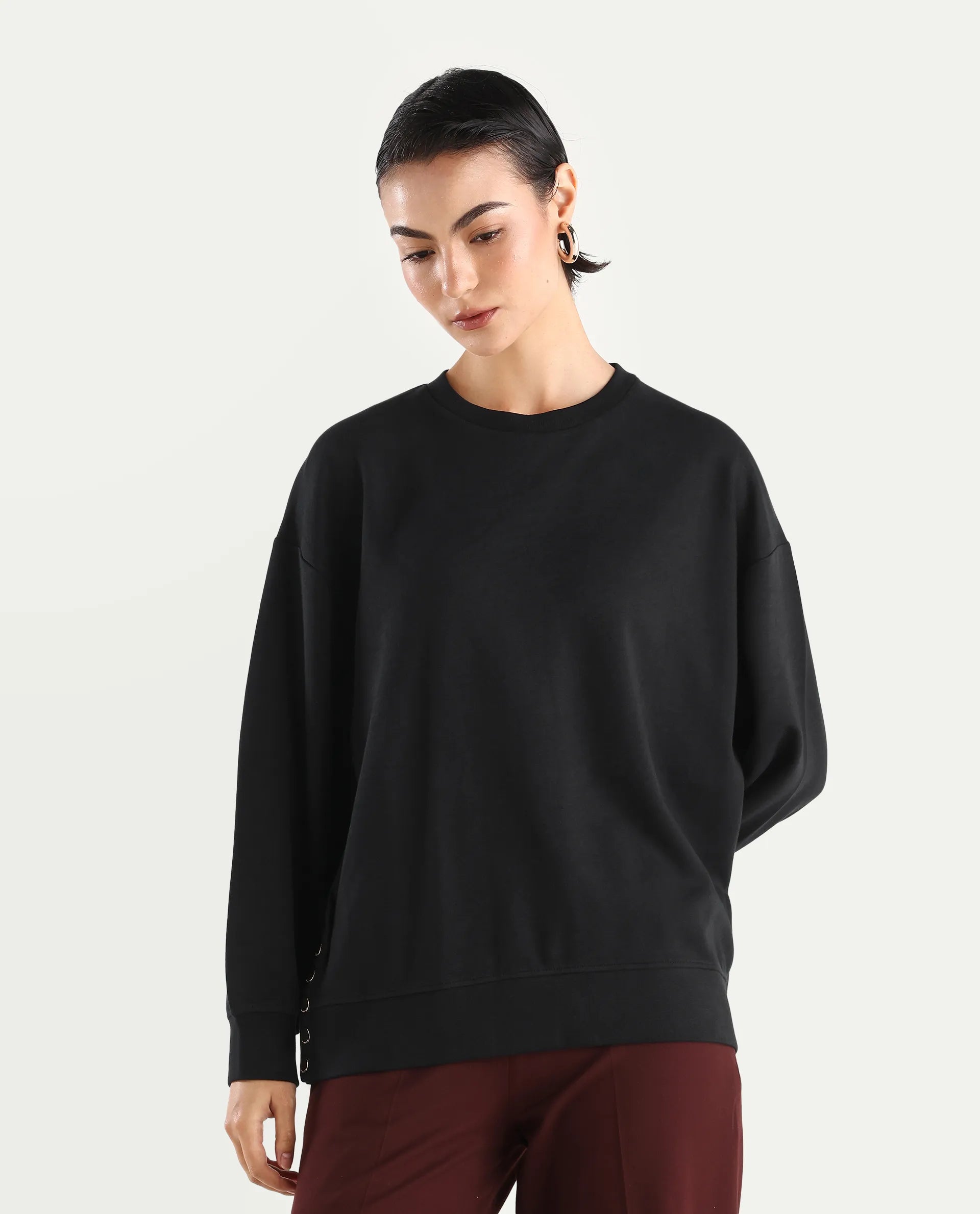 Rareism Women's Snappy Black Cotton Blend Crew Neck Plain Relaxed Fit Sweatshirt