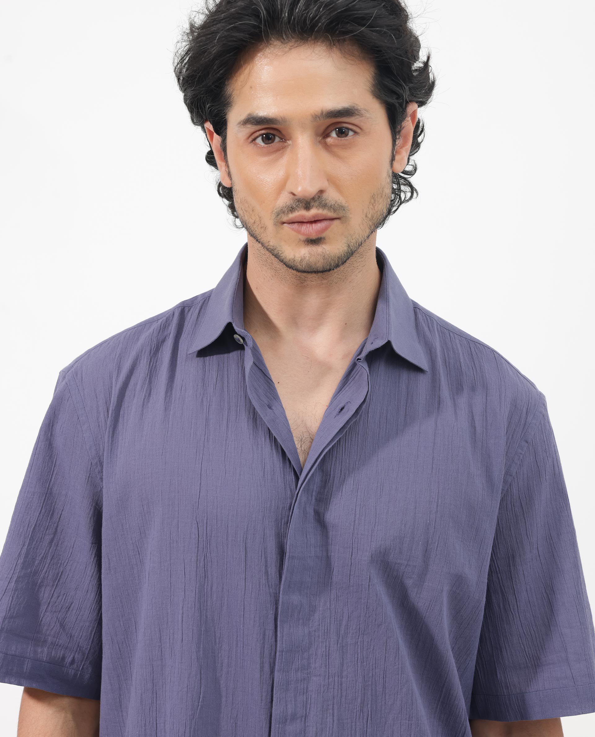 Rare Rabbit Mens Crinkle SS Dusky Purple Cotton Fabric Short Sleeve Boxy Fit Crinkle Effect Solid Shirt