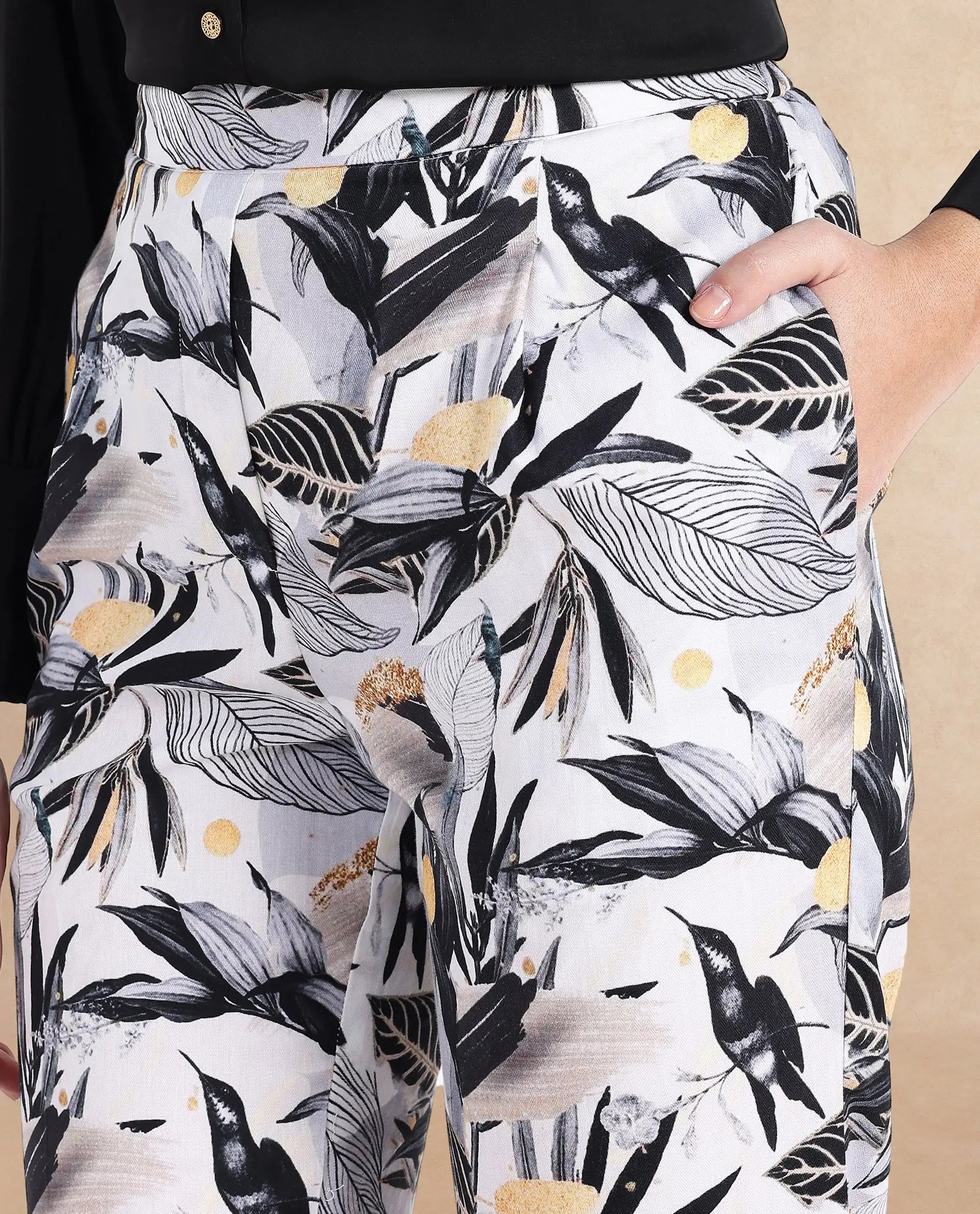 Rareism Women Stevieo-B Multi Loop Straight Fit Abstract Print Ankle Length Trouser