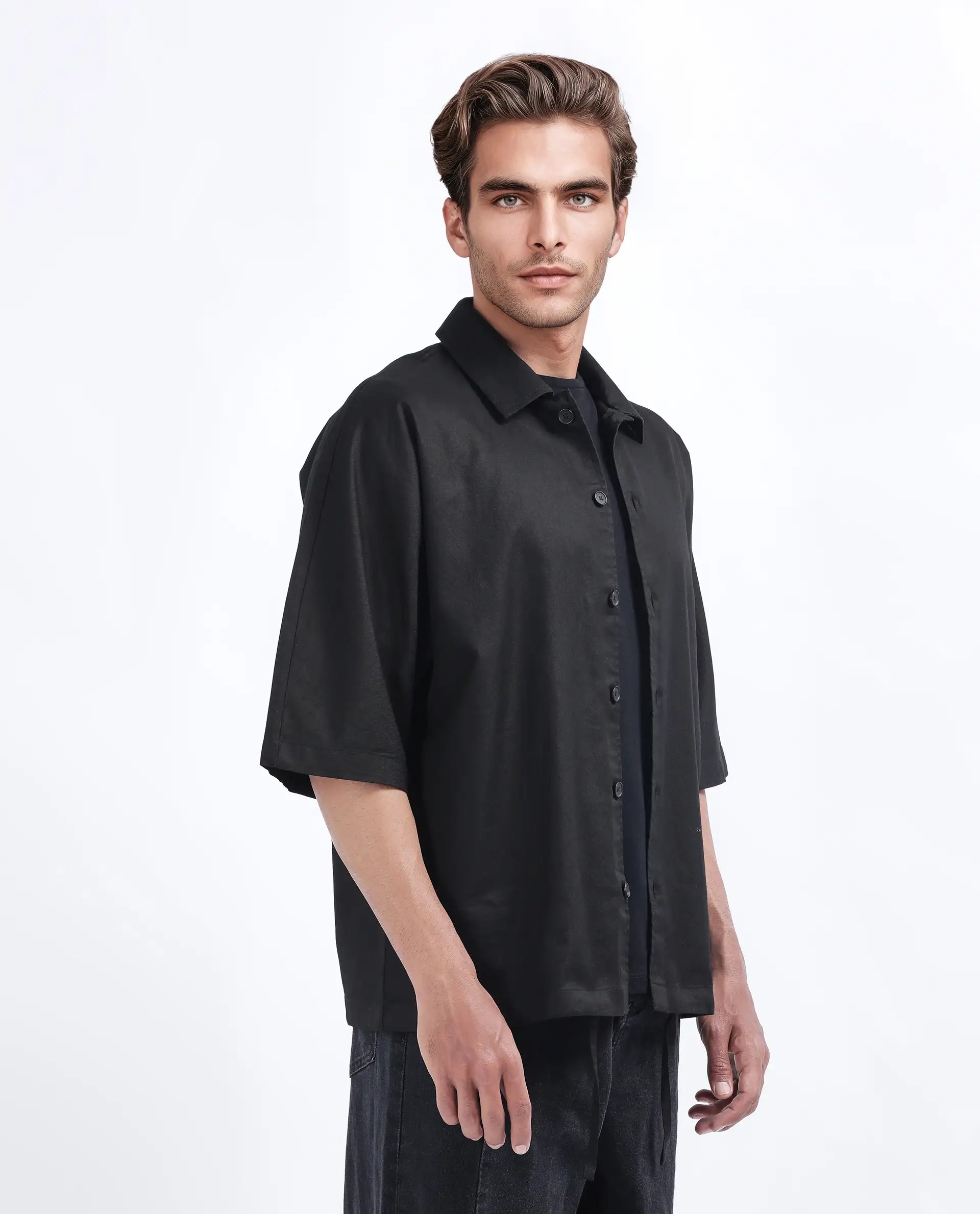 Rare Rabbit Men's Twillt Black Cotton Plain Oversized Fit Full Sleeve Collared Shirt