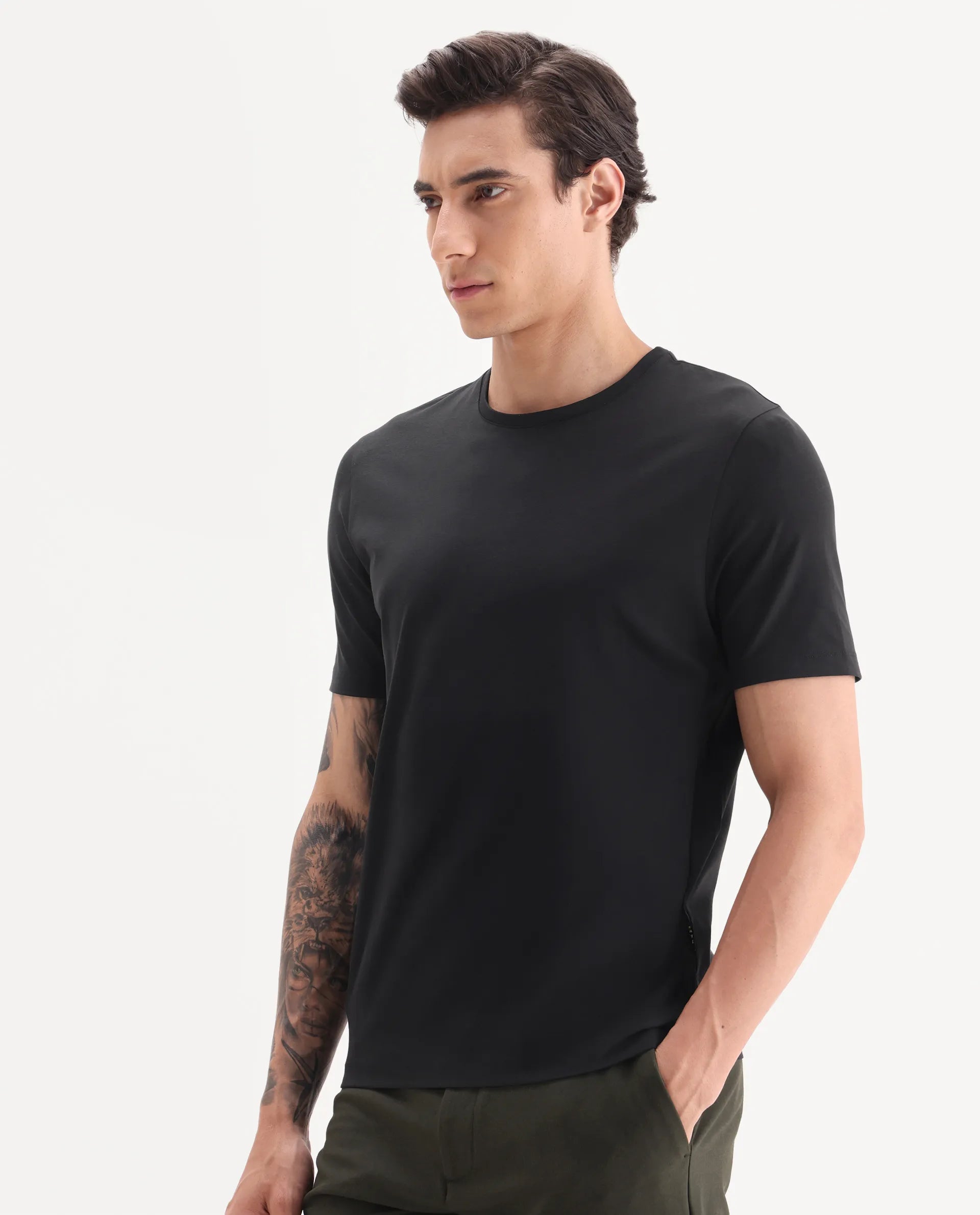 Rare Rabbit Men's Veltra Black Cotton Blend Plain Regular Fit Half Sleeve Crew Neck T-Shirt