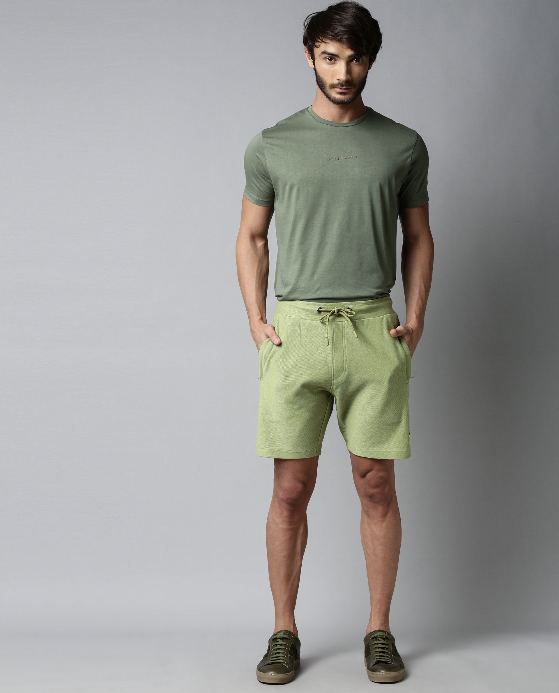 RARE RABBIT MEN'S REBEL GREEN SHORTS SOLID MID RISE