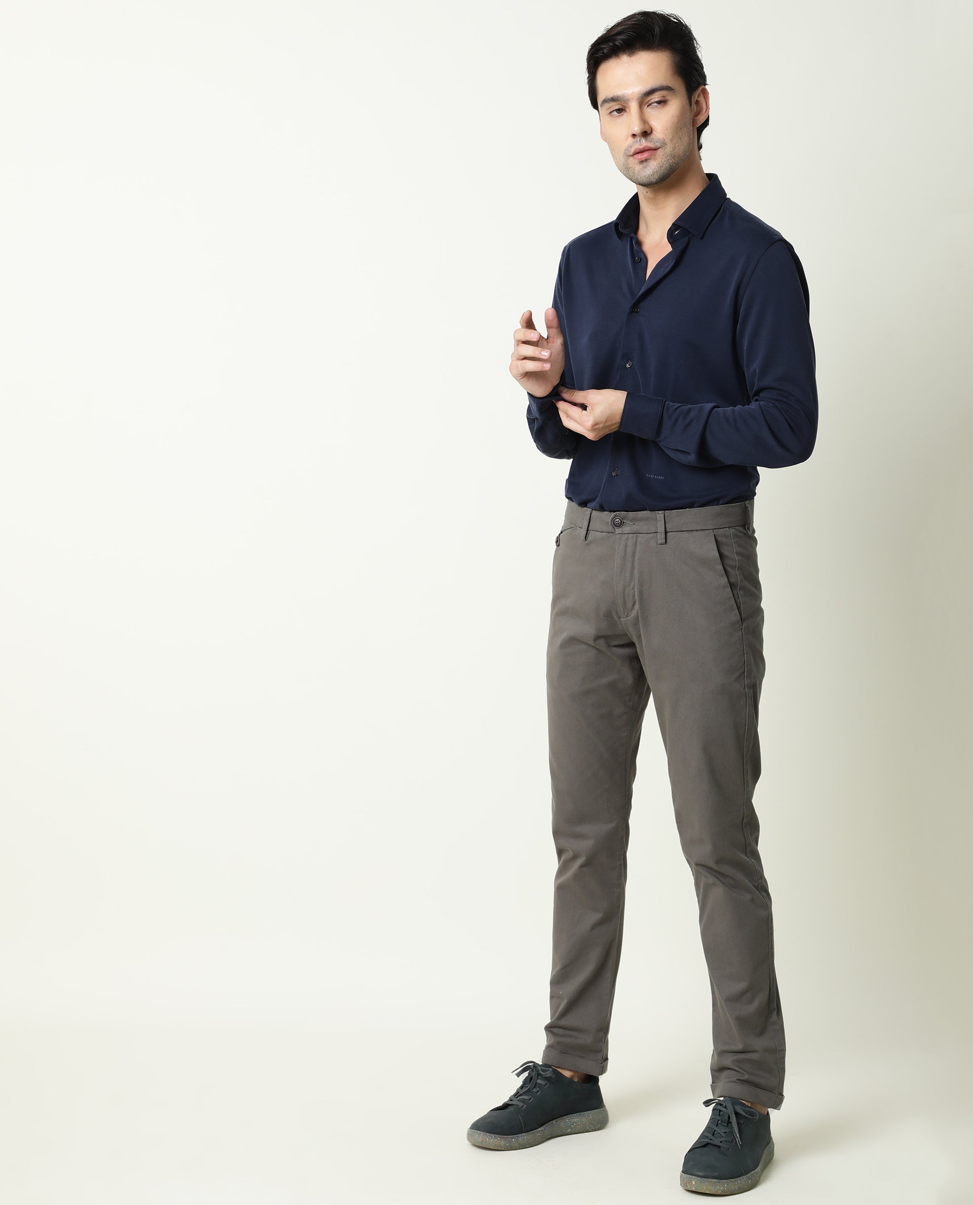 Rare Rabbit Men's Aps Grey Solid Mid-Rise Regular Fit Stretch Trouser