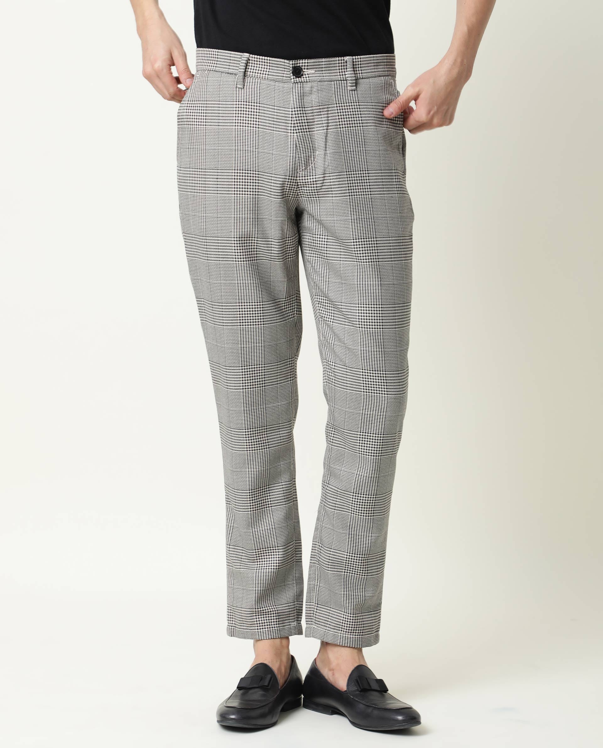 Rare Rabbit Men's Grayson Black Solid Mid-Rise Regular Fit Trouser